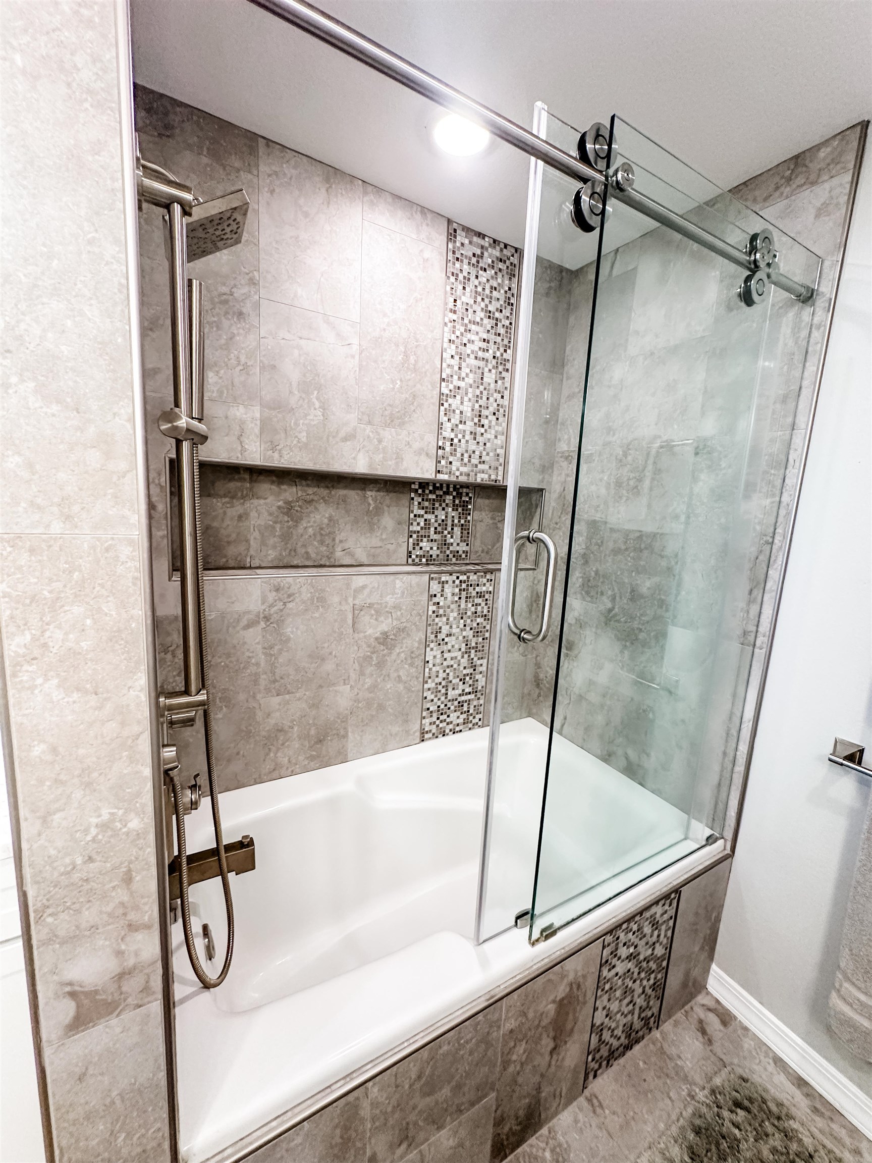 36 Winnebago Circle  Cherokee Village, AR