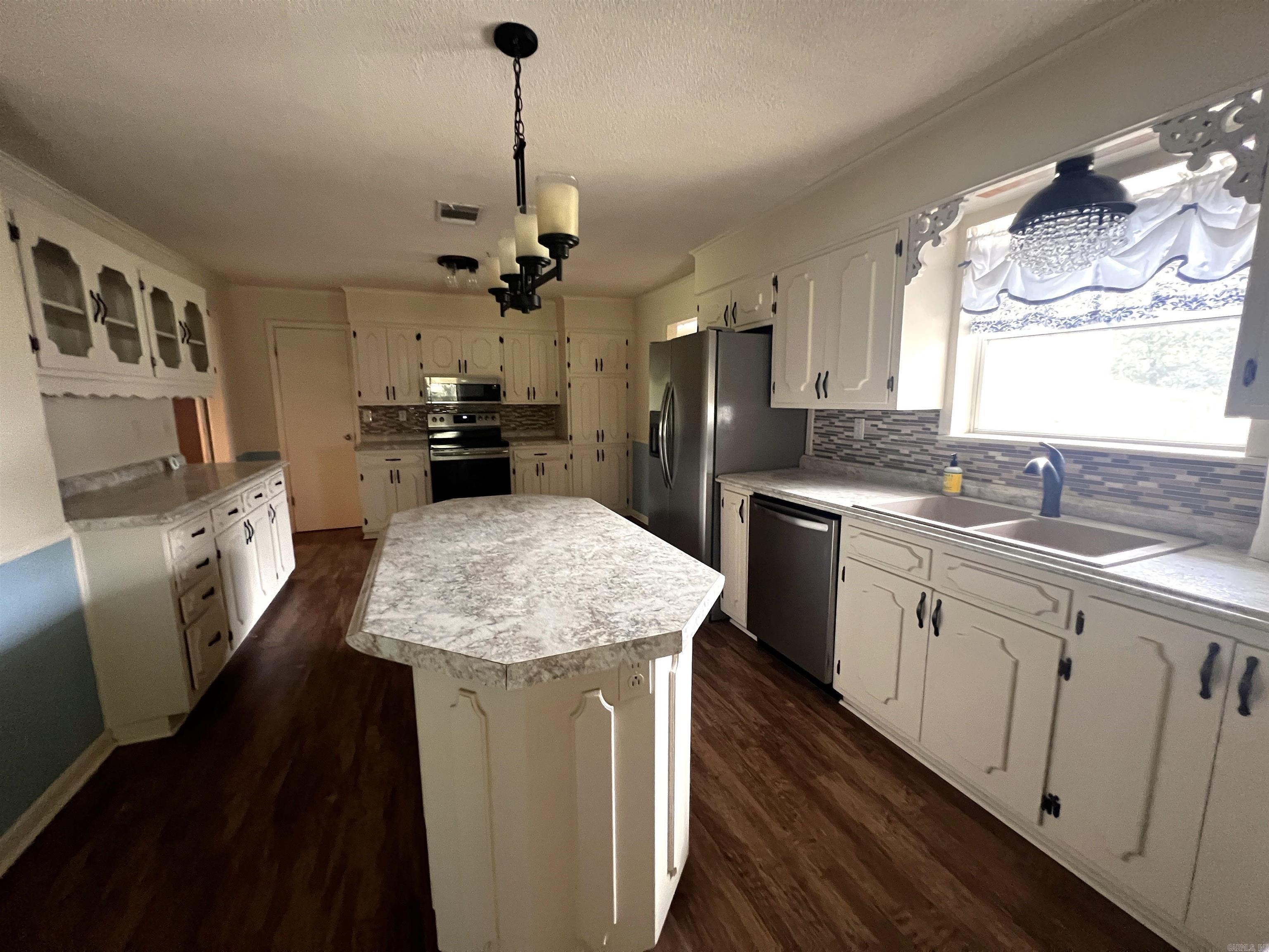 14160 W Hwy 54 Pine Bluff, AR 71603