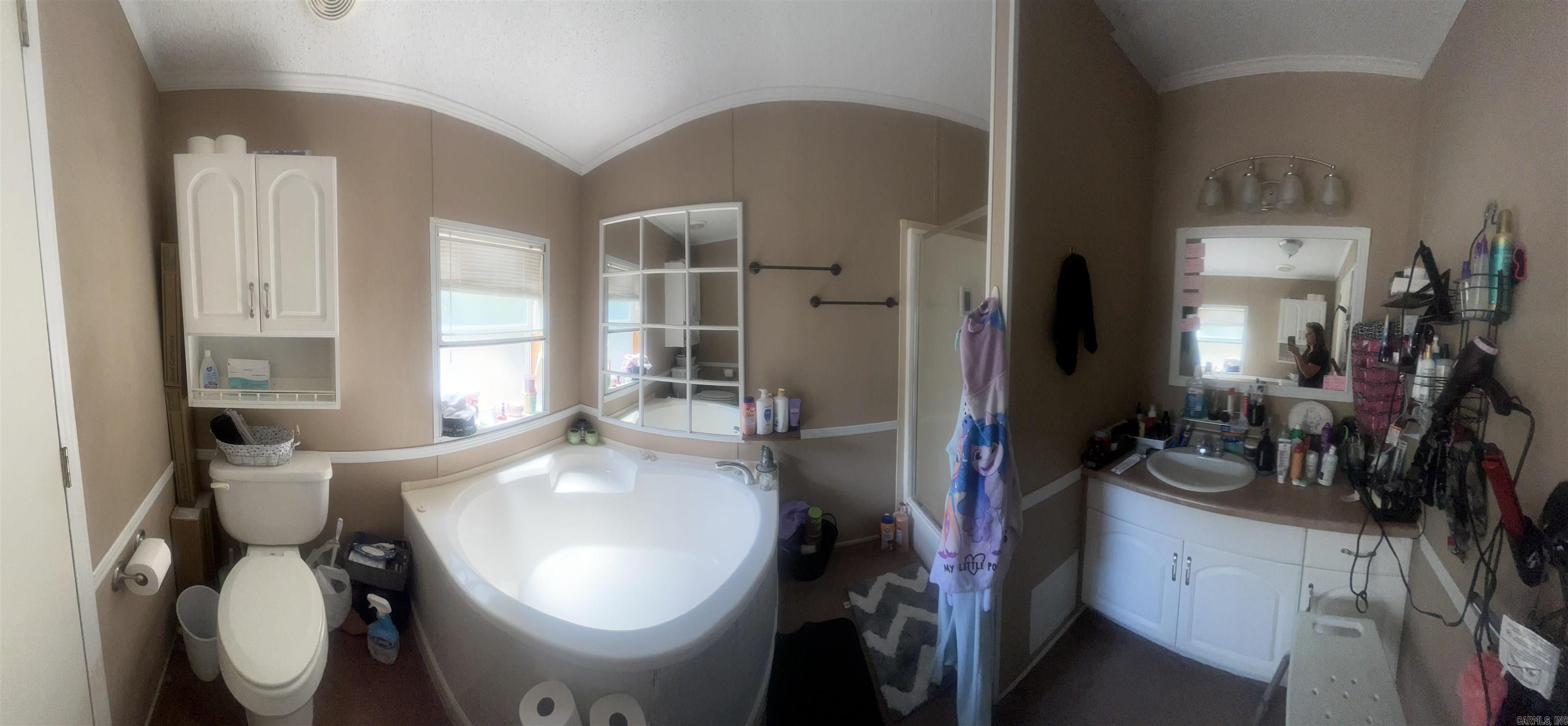 815 Slade  Evening Shade, AR