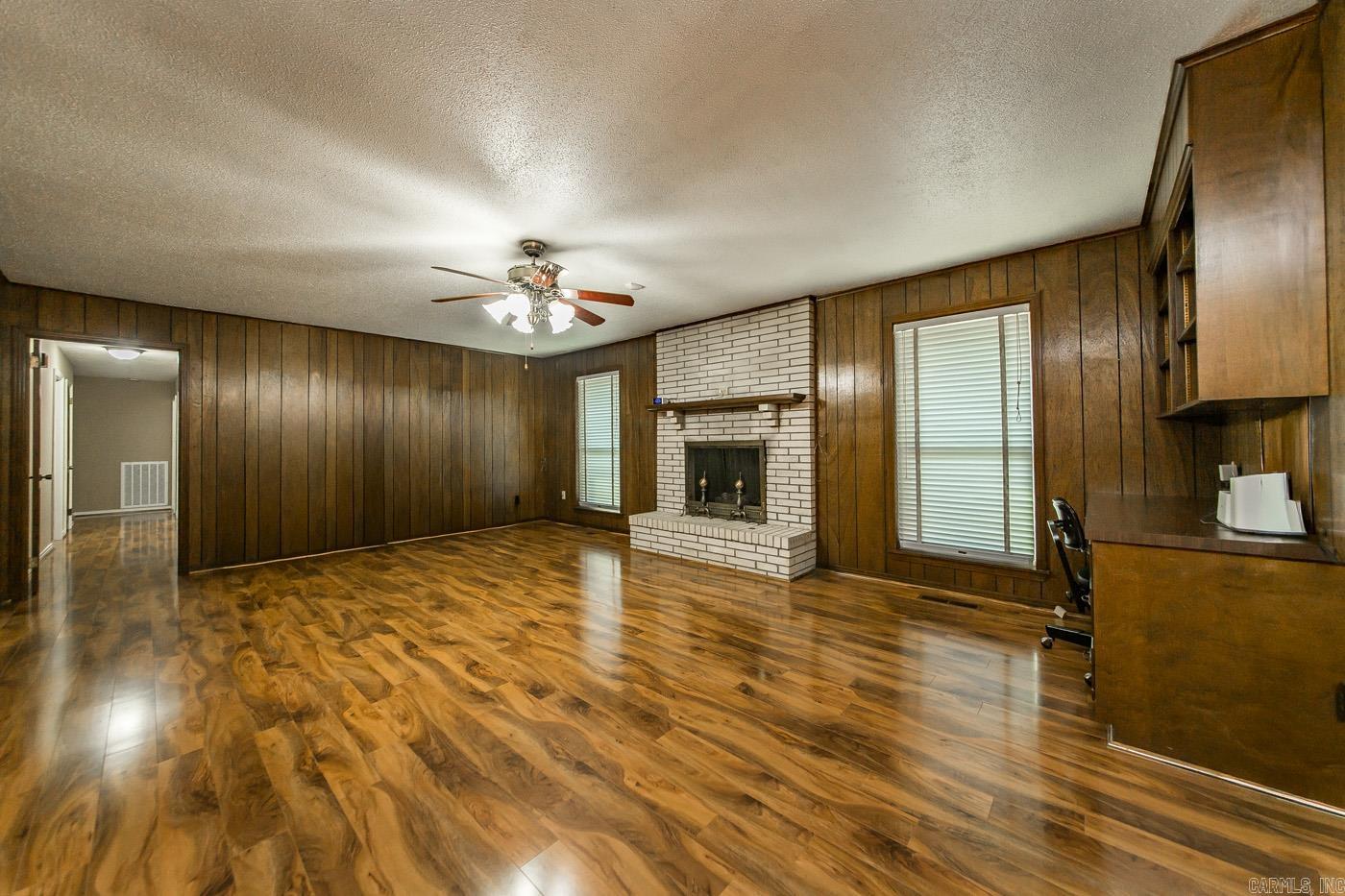 4204 Fox Hill Road North Little Rock, AR 72116