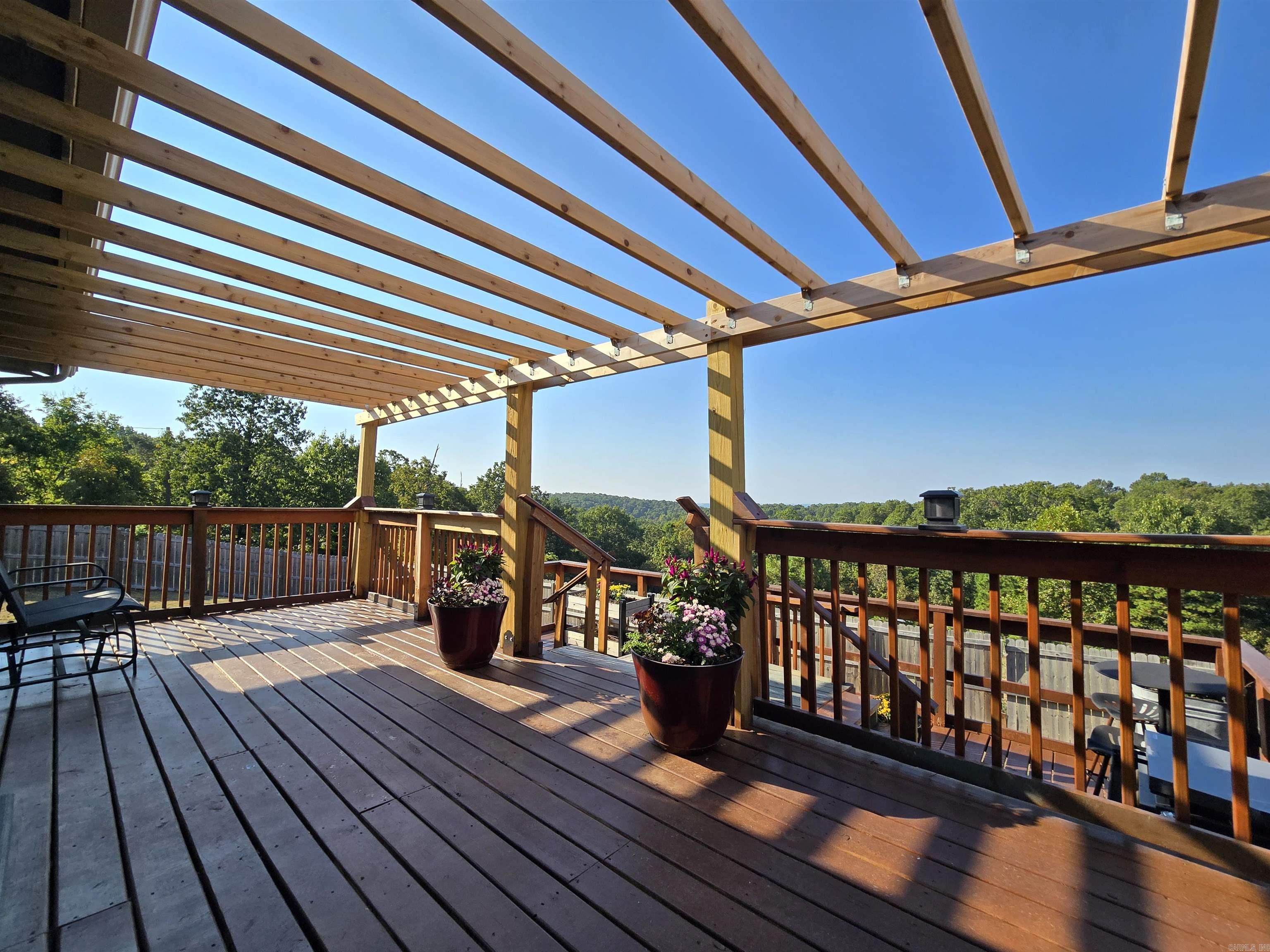 5776 HWY 14 N Yellville, AR 72687