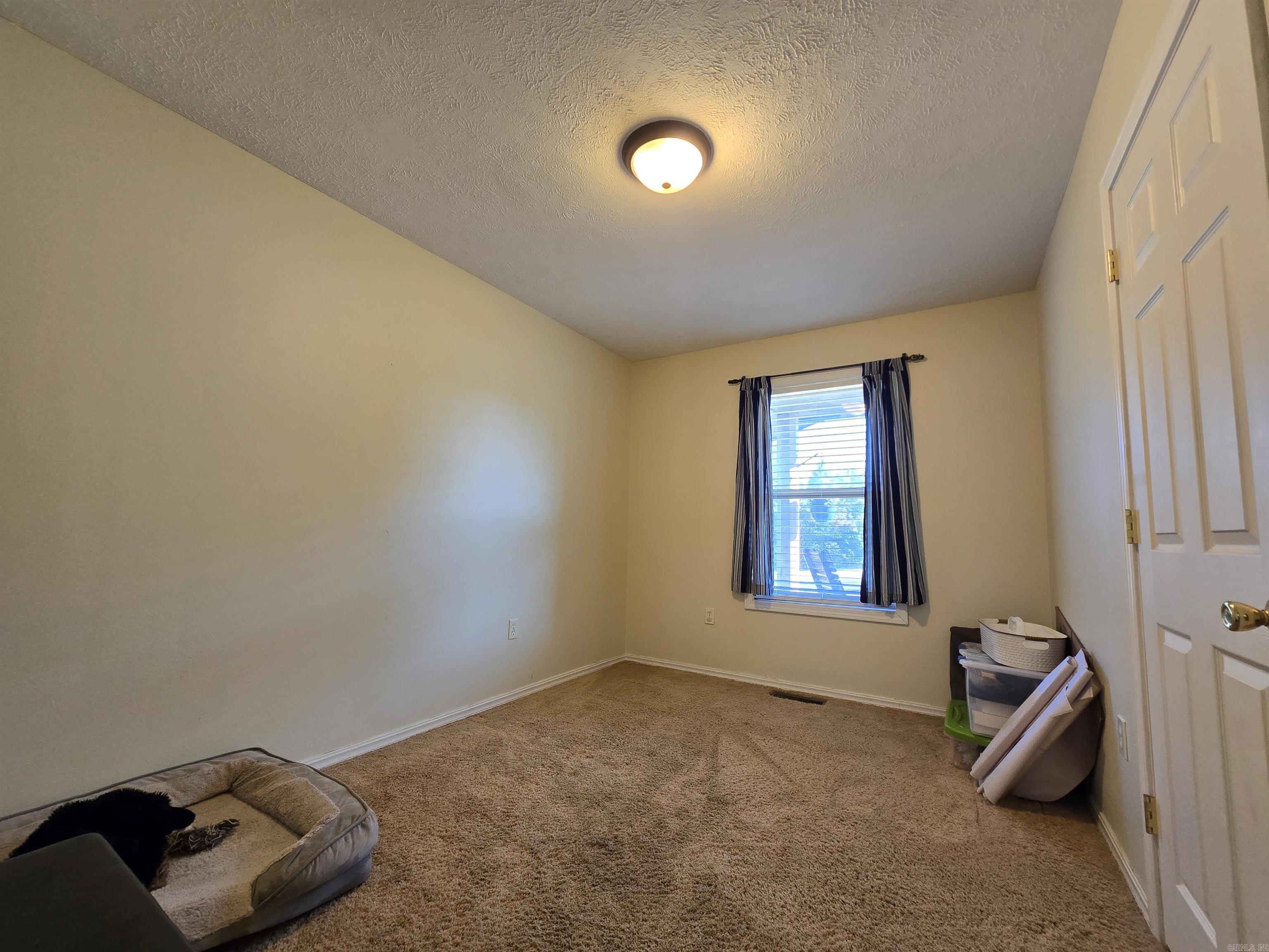 5776 HWY 14 N Yellville, AR 72687