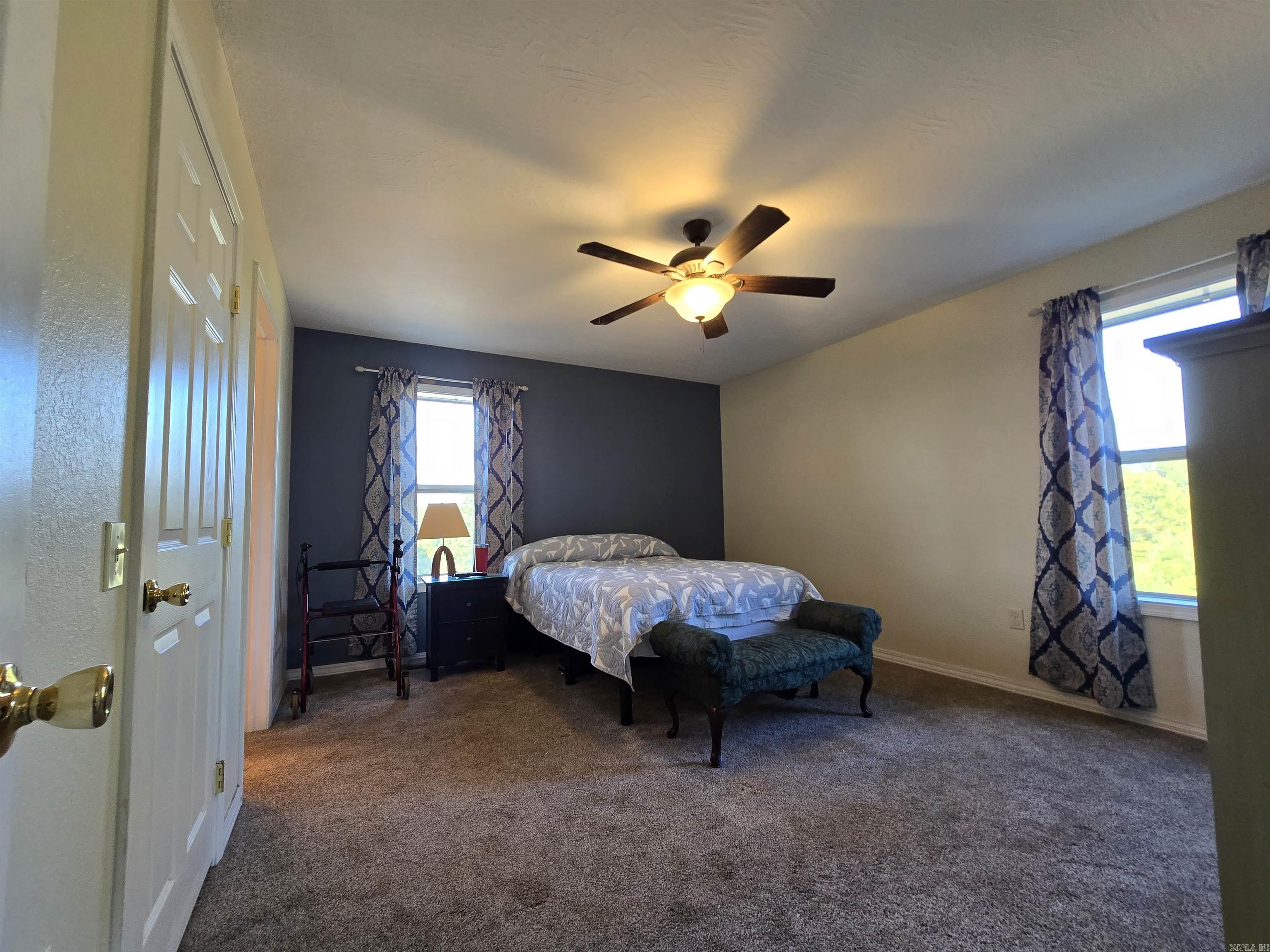 5776 HWY 14 N Yellville, AR 72687