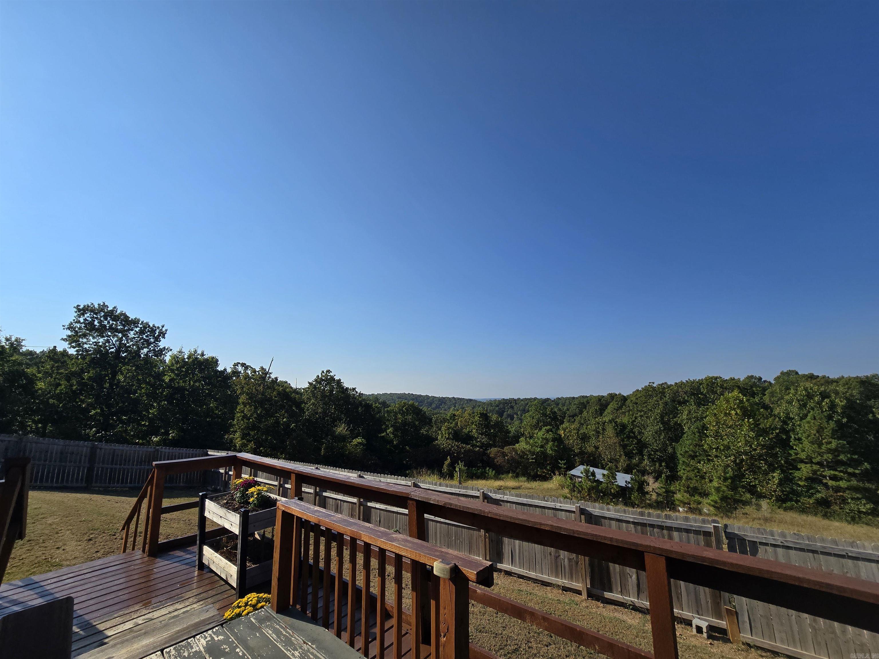 5776 HWY 14 N Yellville, AR 72687