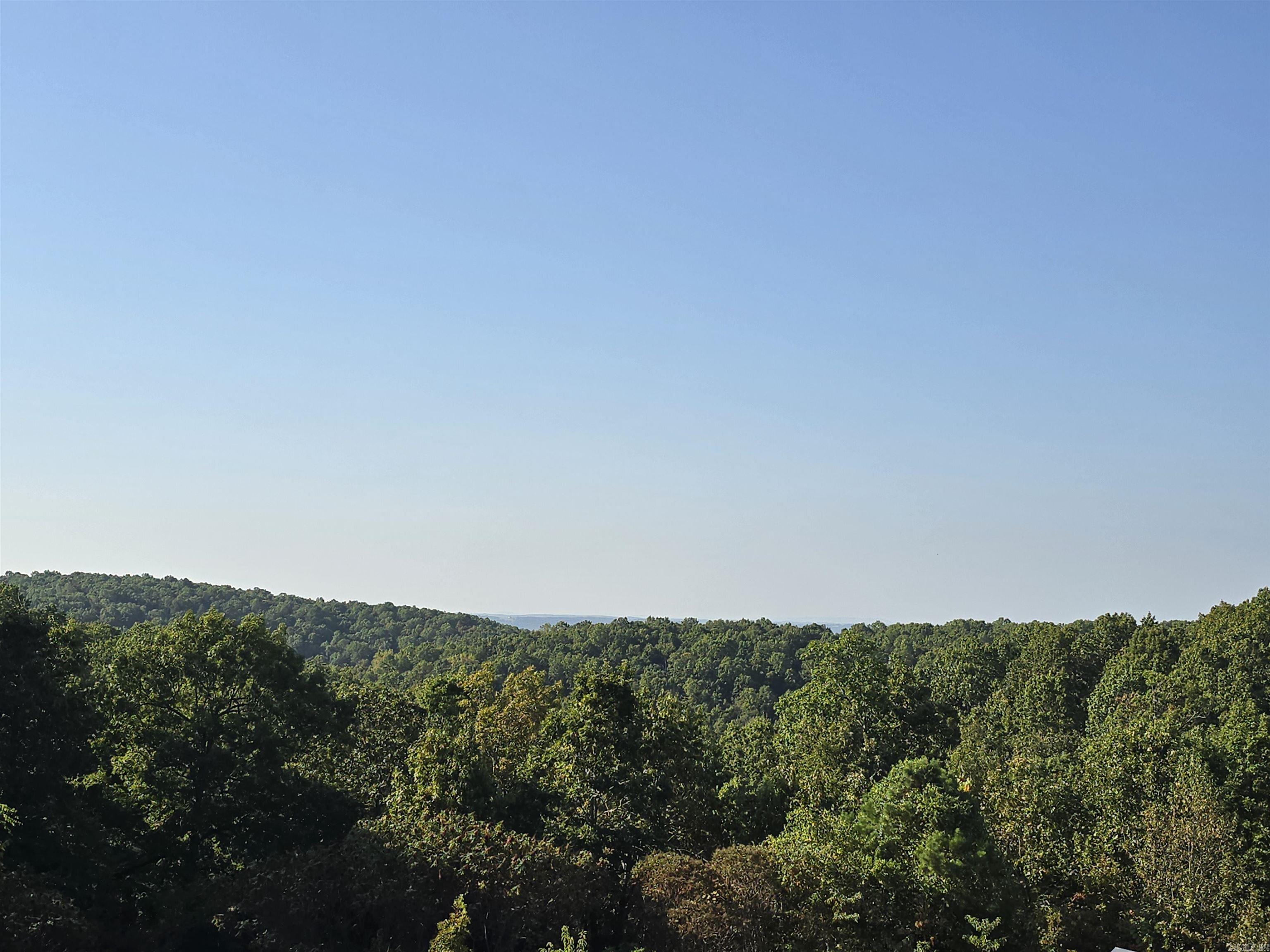 5776 HWY 14 N Yellville, AR 72687