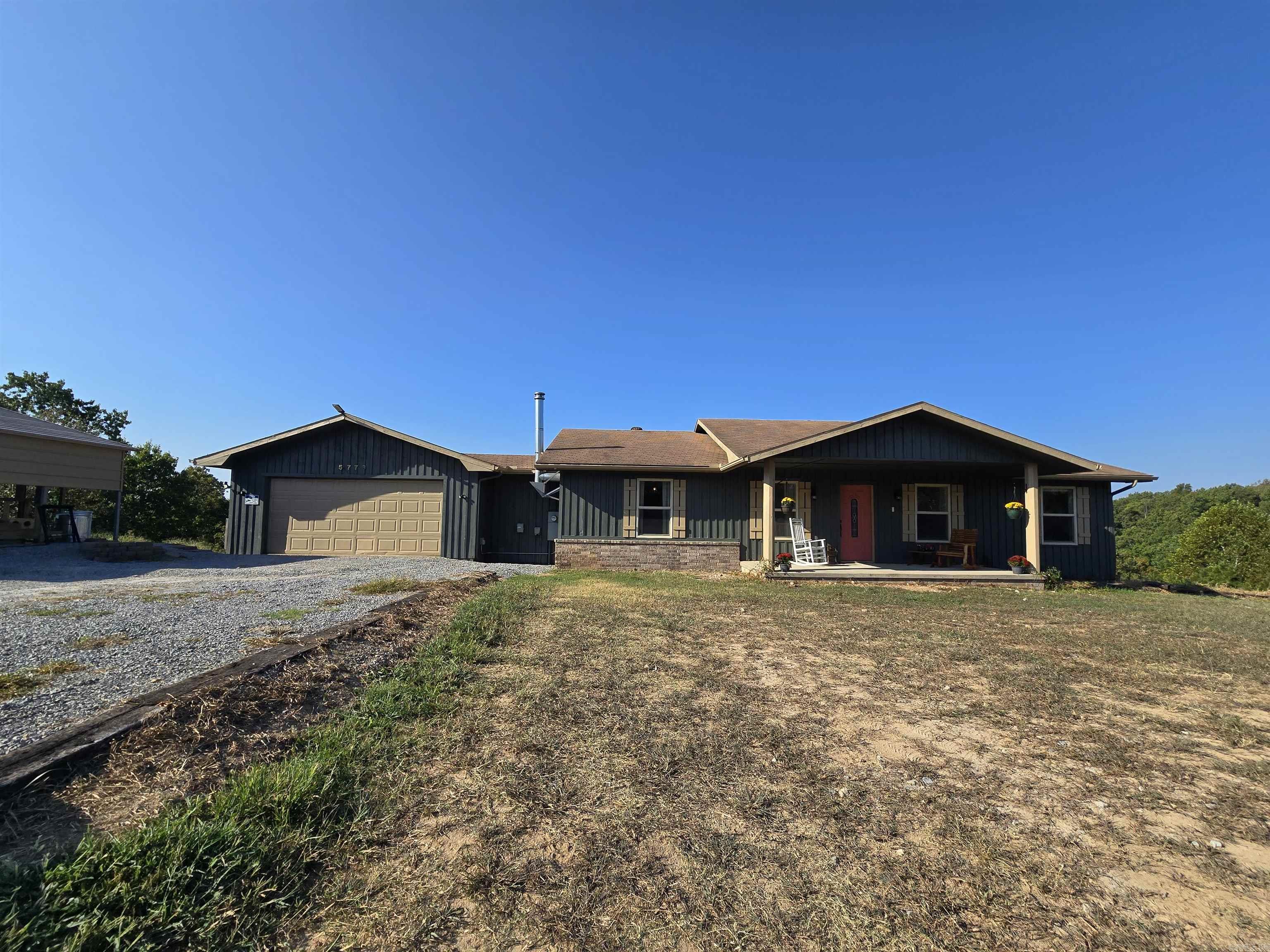 5776 HWY 14 N Yellville, AR 72687