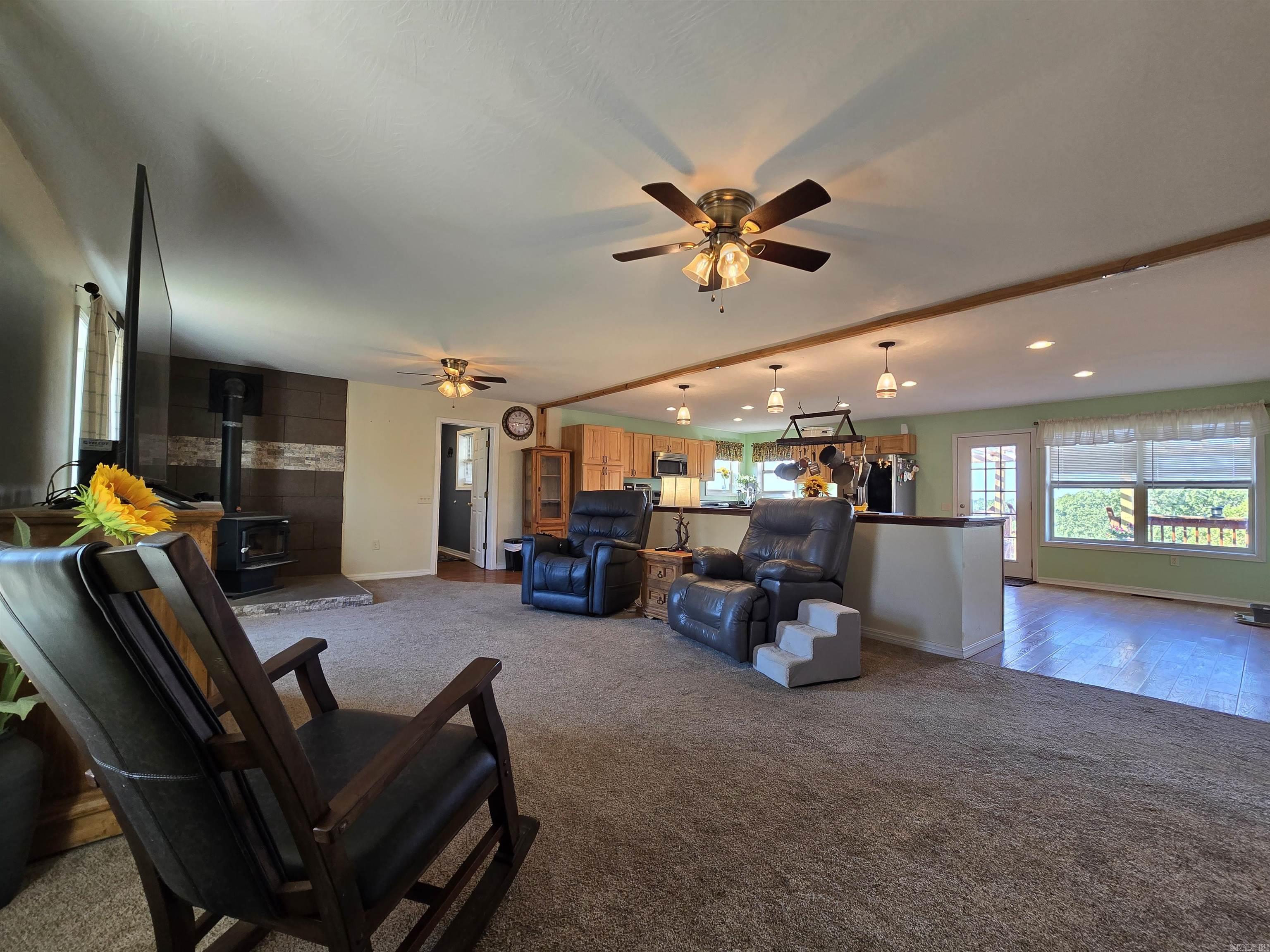 5776 HWY 14 N Yellville, AR 72687