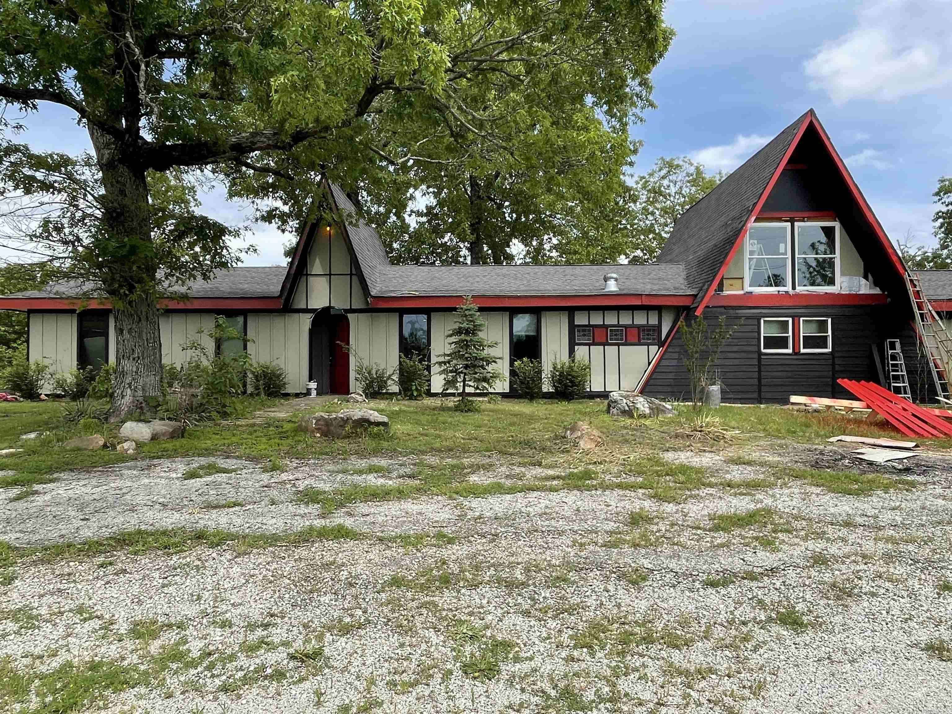 7562 HWY 5 S  Mountain Home, AR
