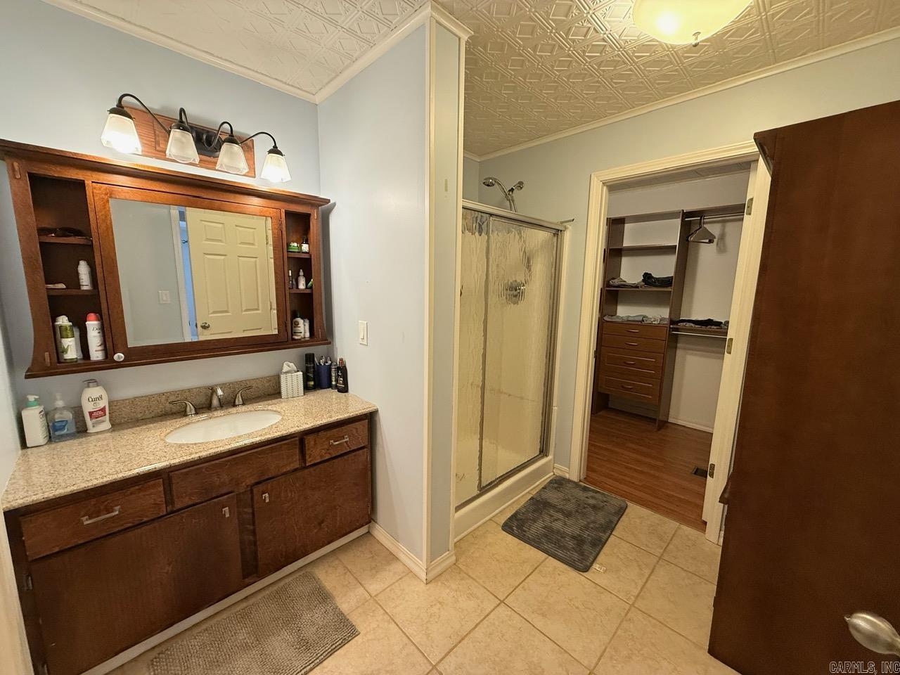 120 Cedar Valley  Fairfield Bay, AR