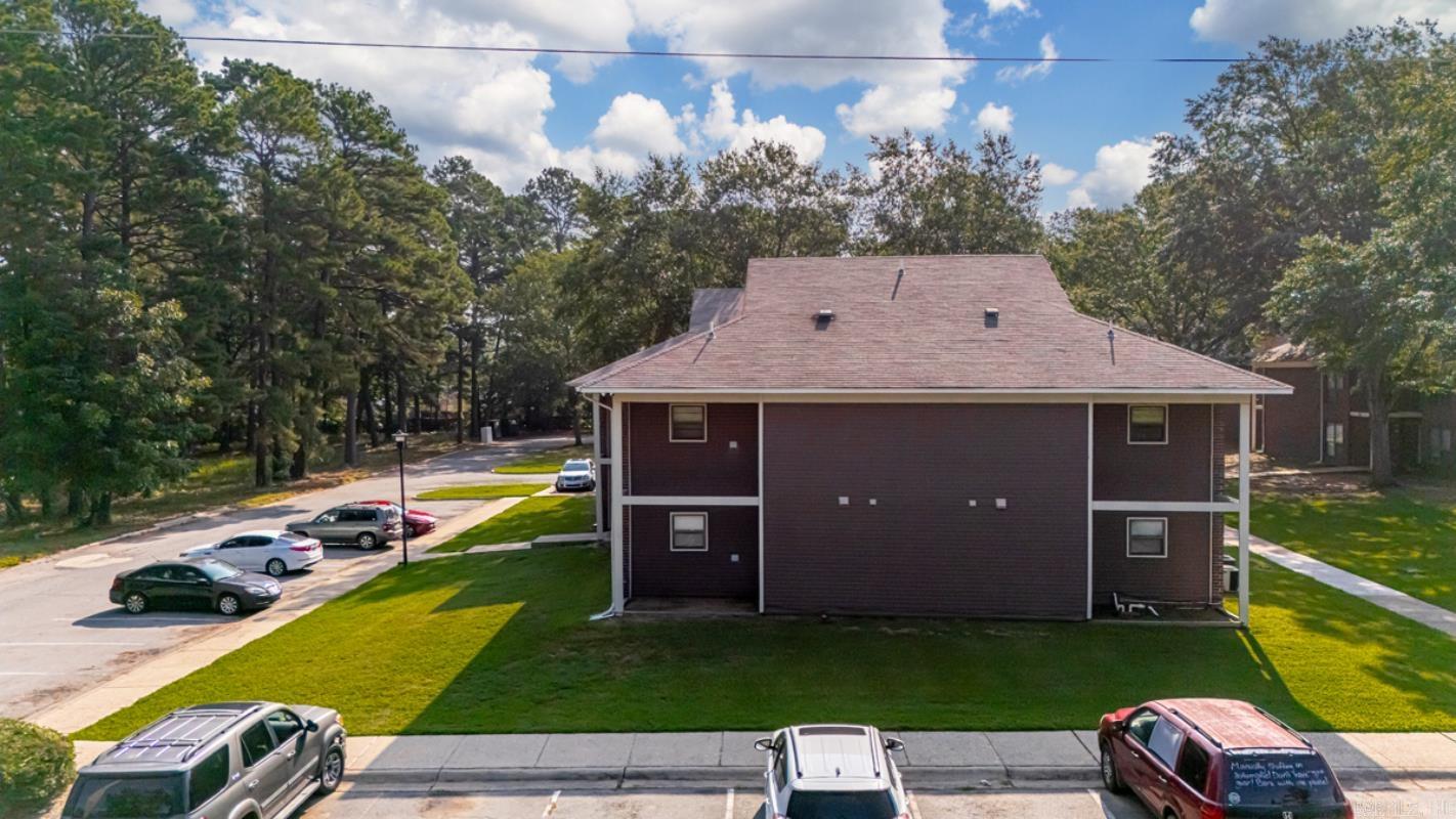 1810 Bishop  Bryant, AR