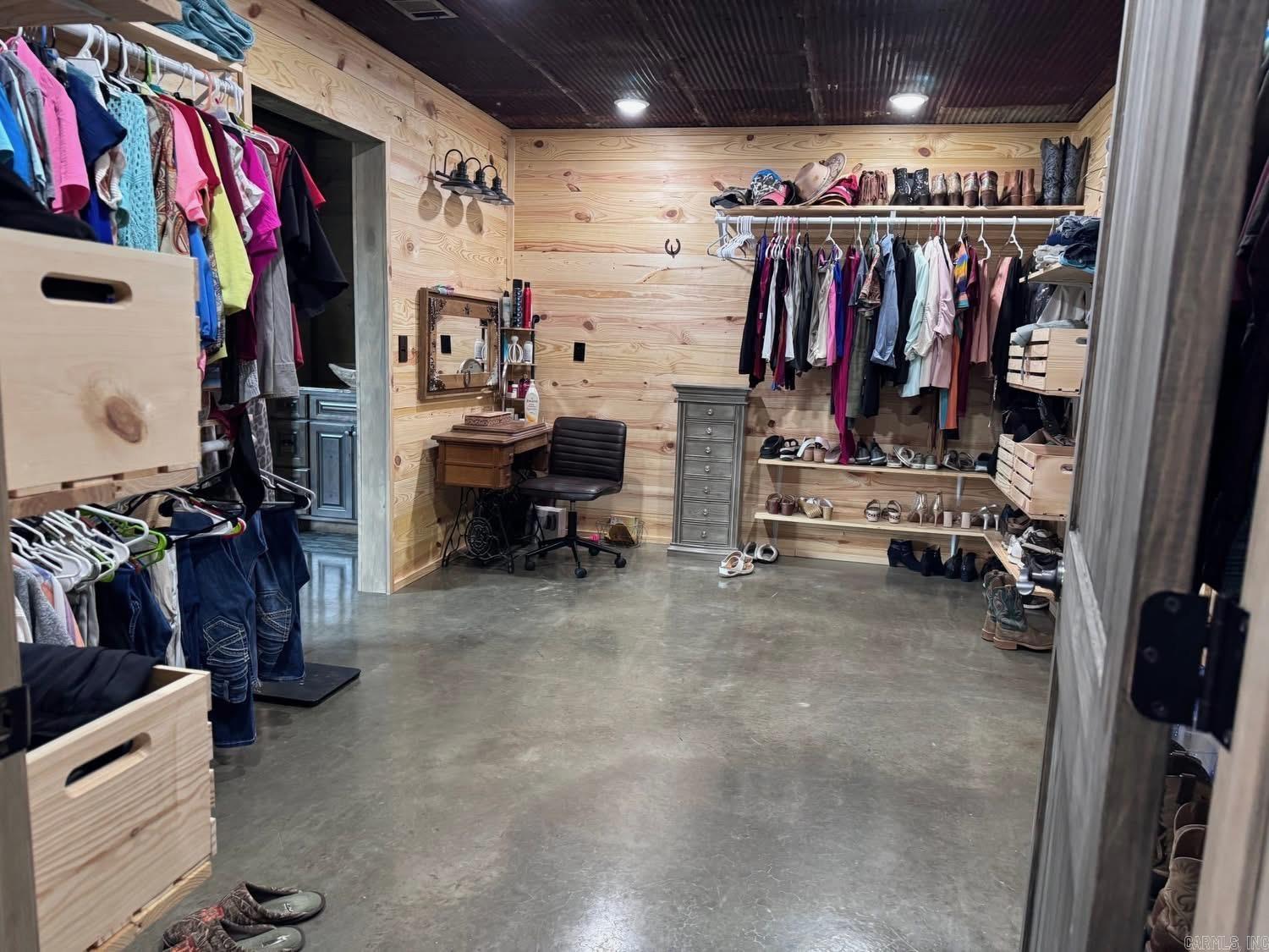 90 Mitchell  Batesville, AR