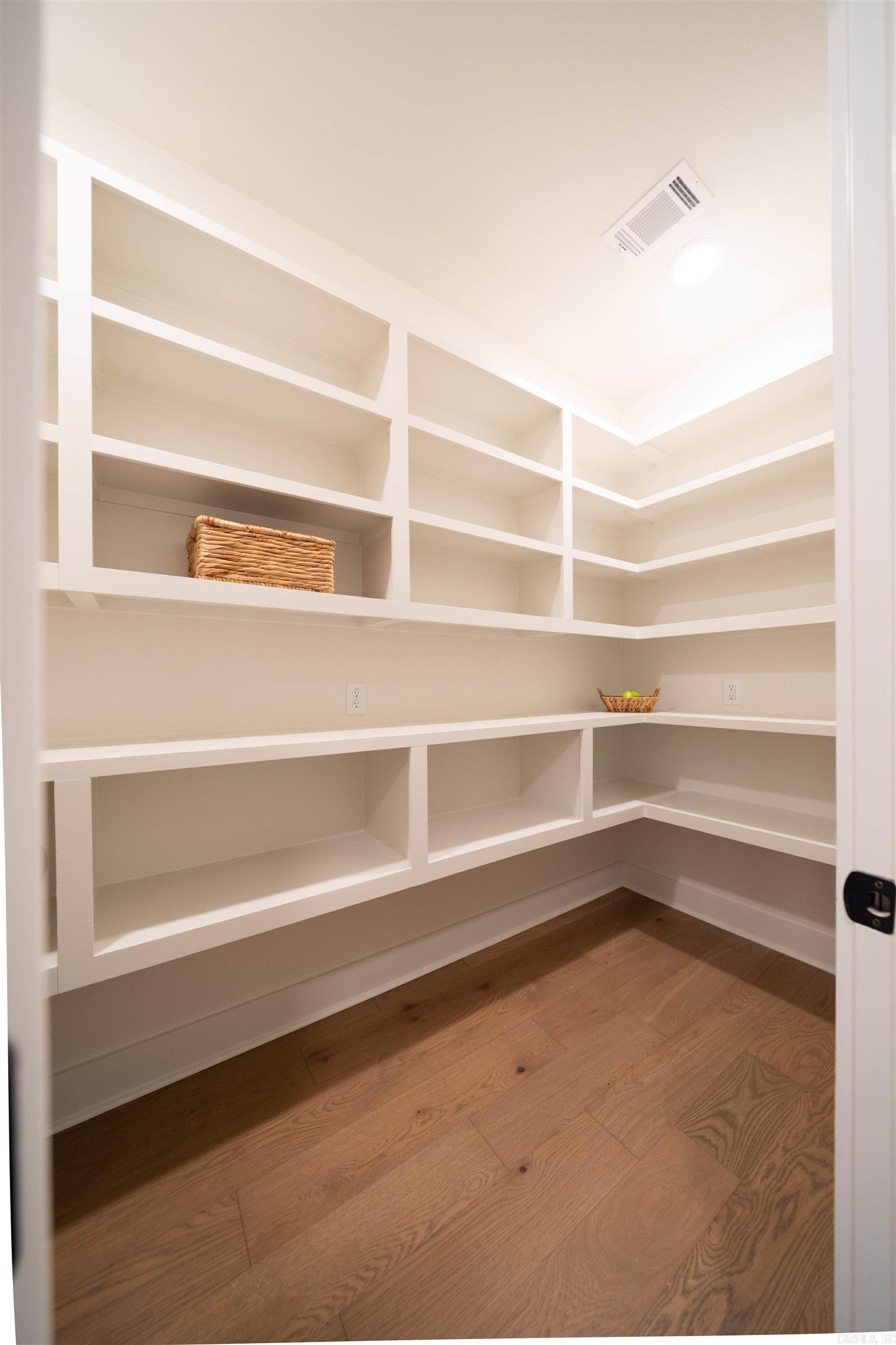 70 Corniche Cove Maumelle, AR 72113