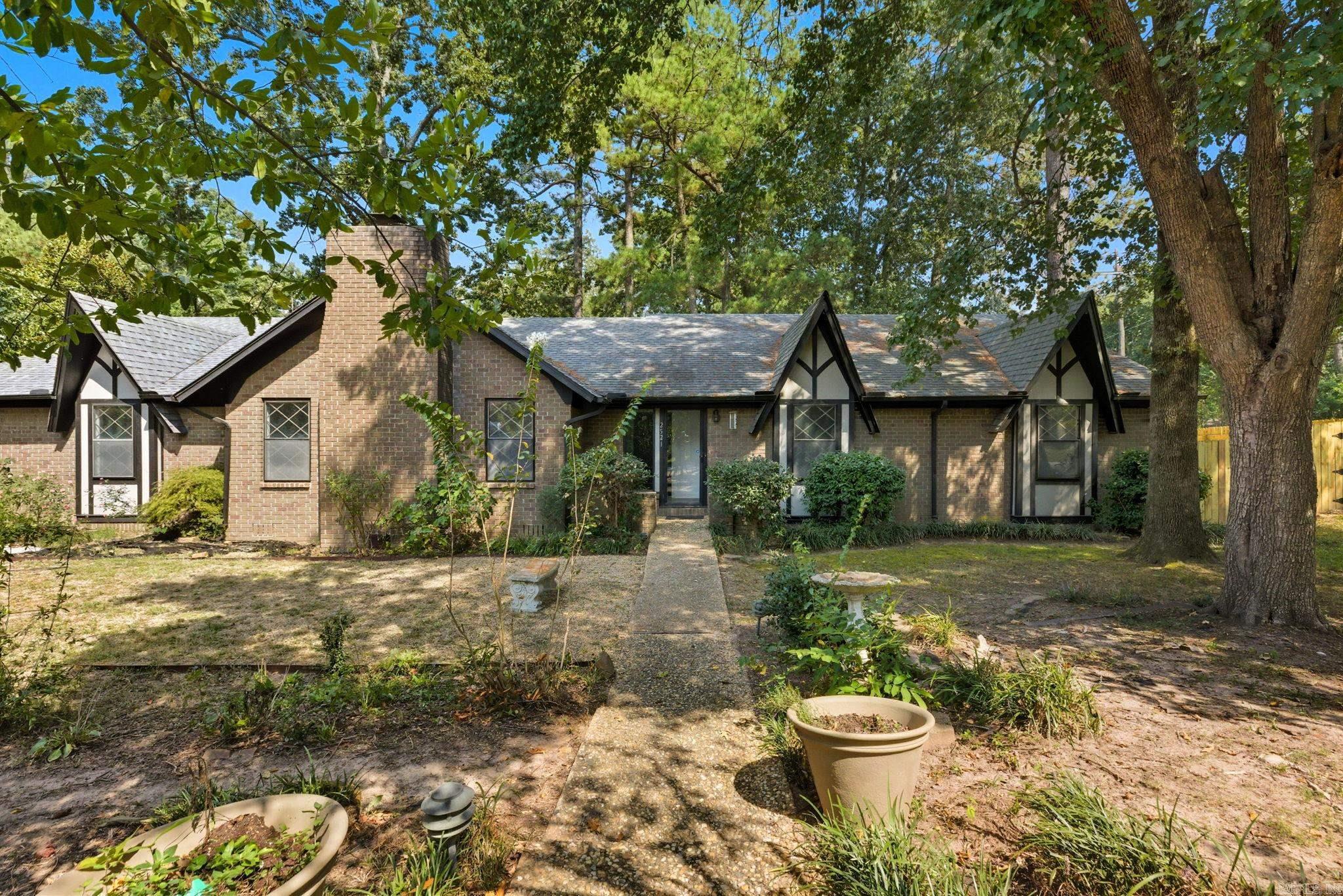 2521 Grapevine Drive Little Rock, AR 72210