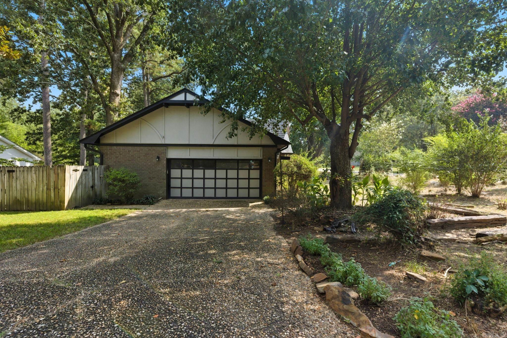 2521 Grapevine Drive Little Rock, AR 72210