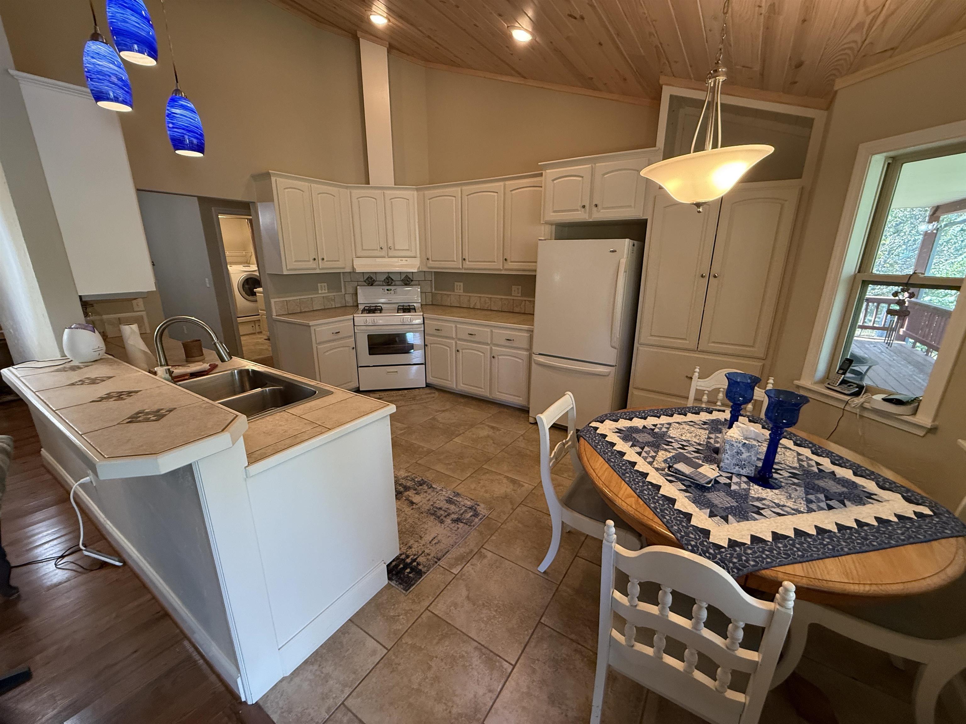 145 Mabry Lane Melbourne, AR 72556