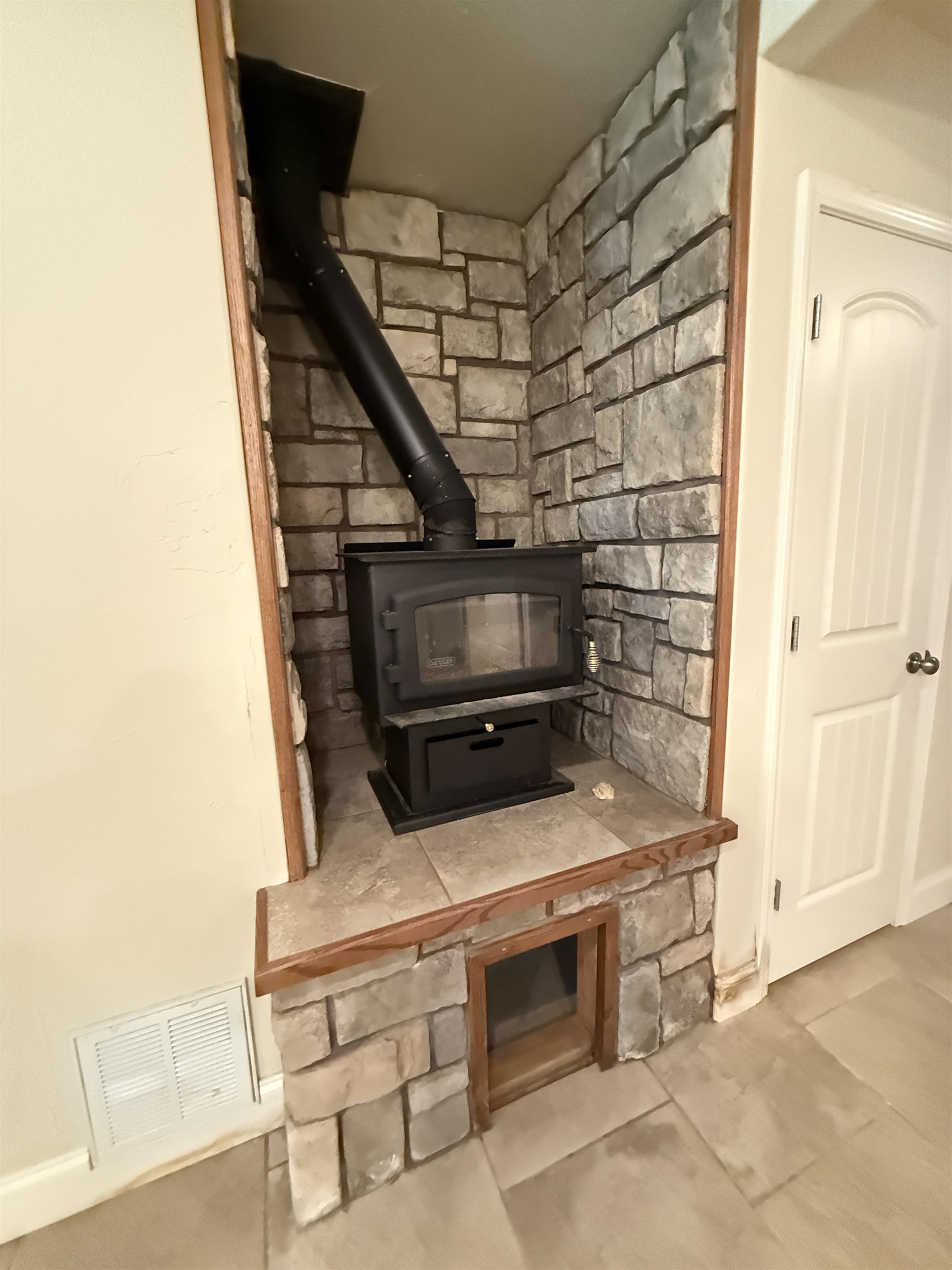 145 Mabry Lane Melbourne, AR 72556