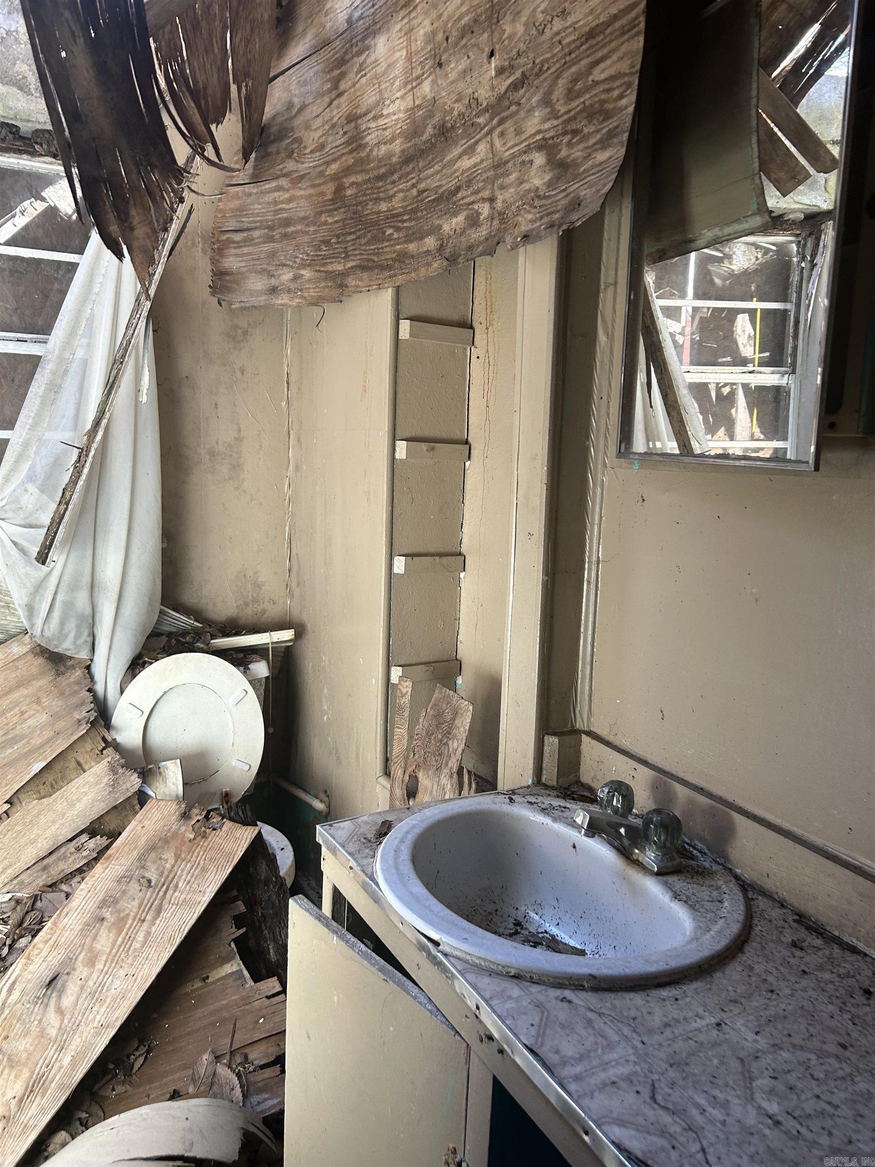 328 S Lake Street Blytheville, AR 72315