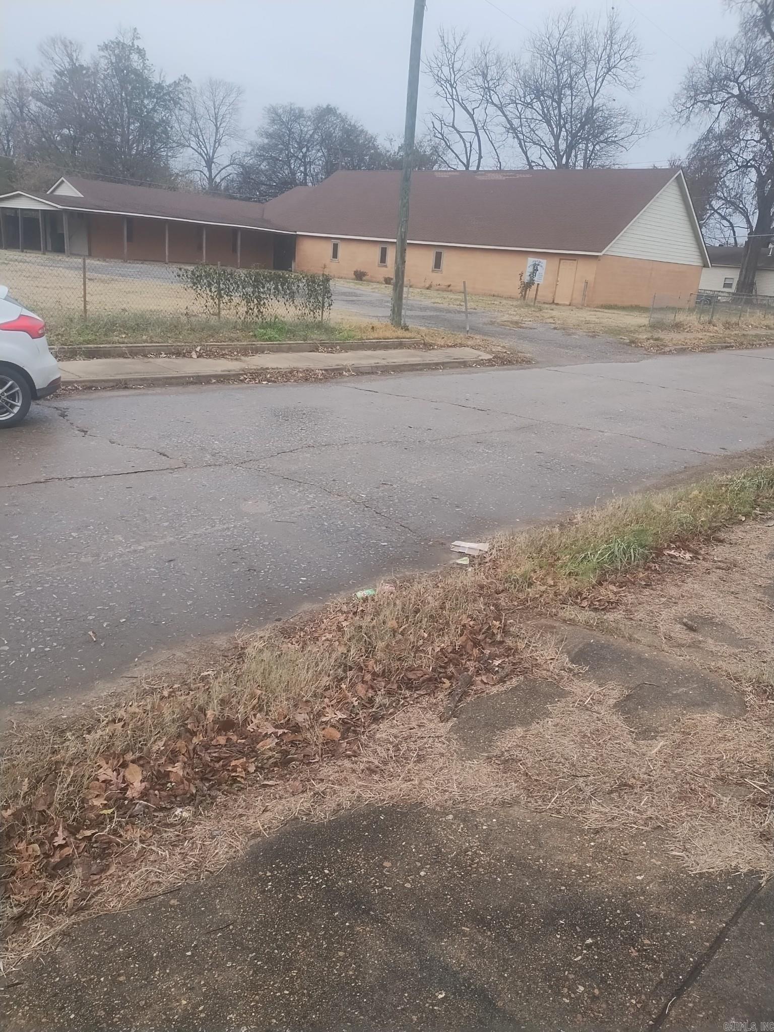 328 S Lake Street Blytheville, AR 72315