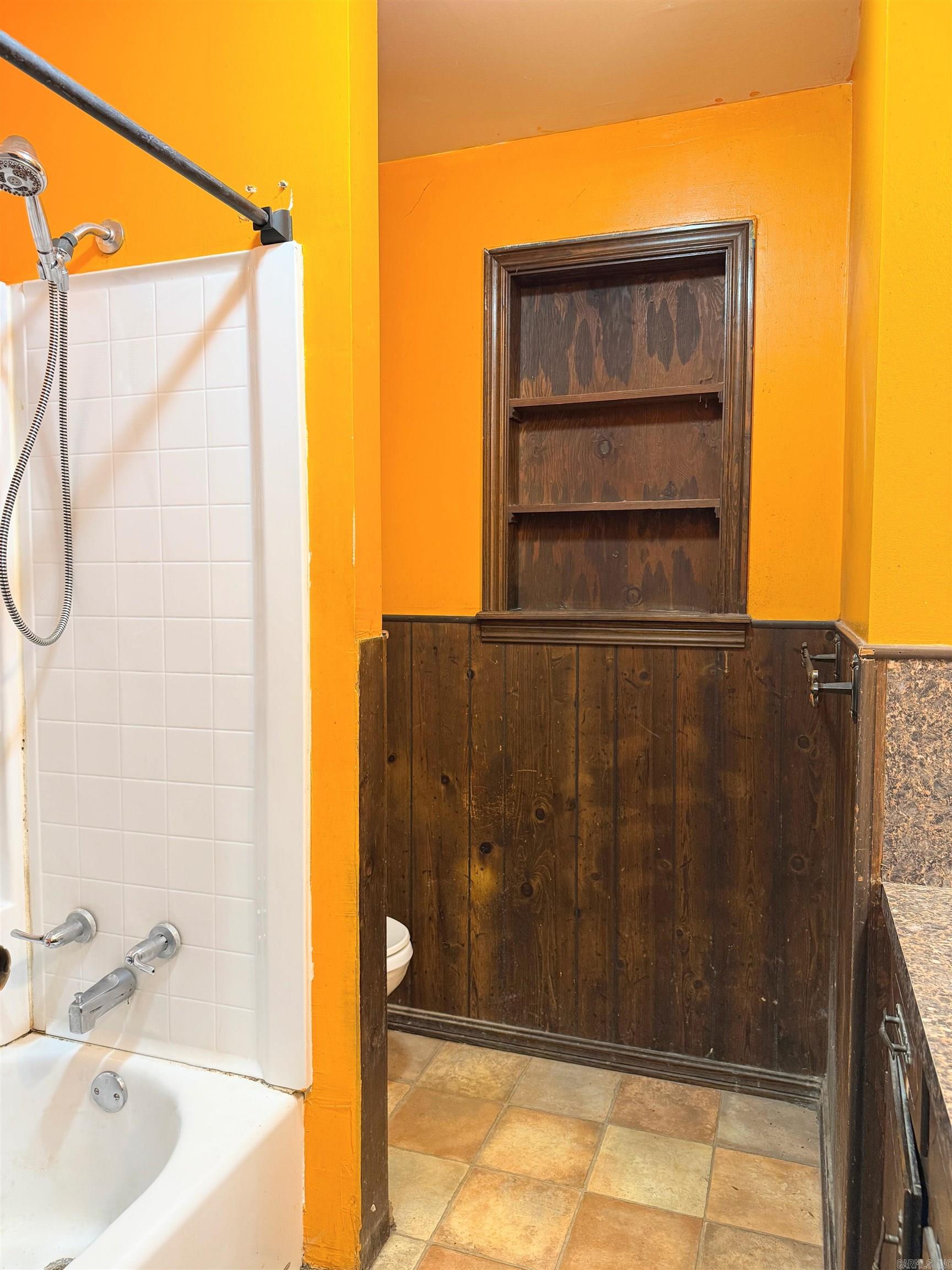 500 Gravel Hill  Altus, AR