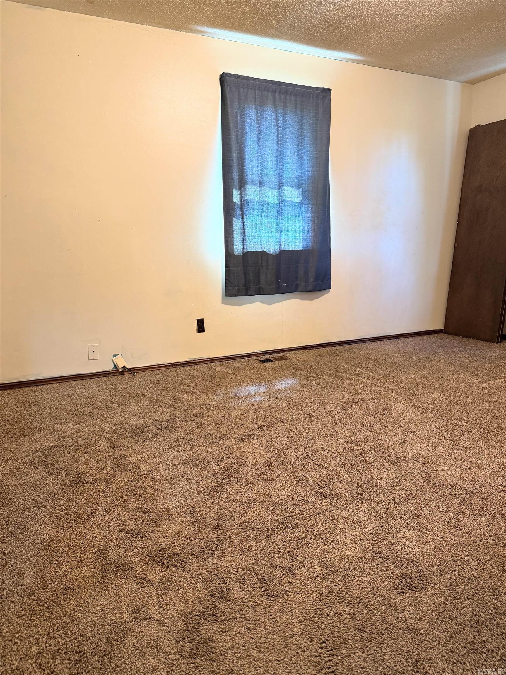 500 Gravel Hill  Altus, AR