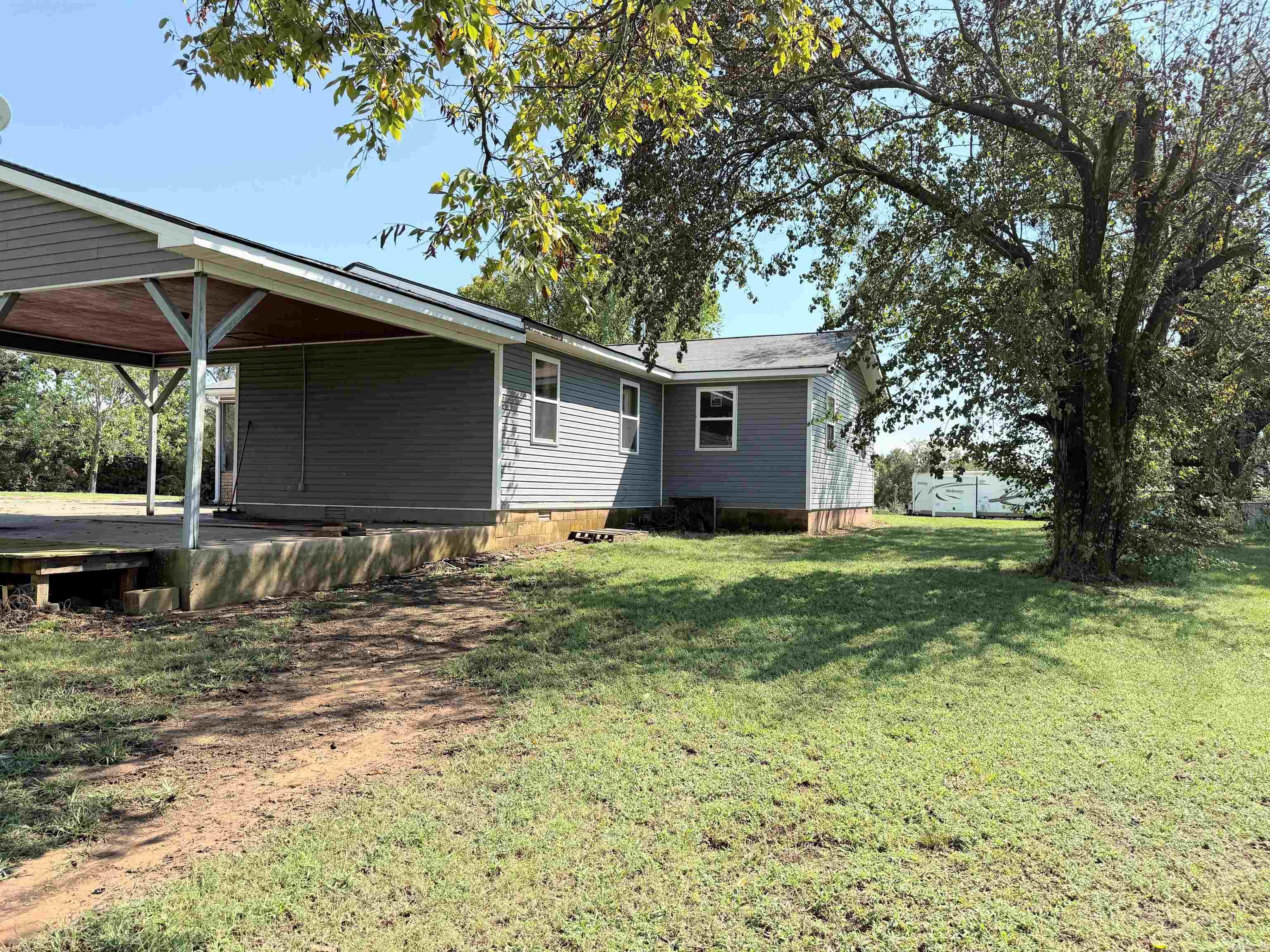 500 Gravel Hill  Altus, AR