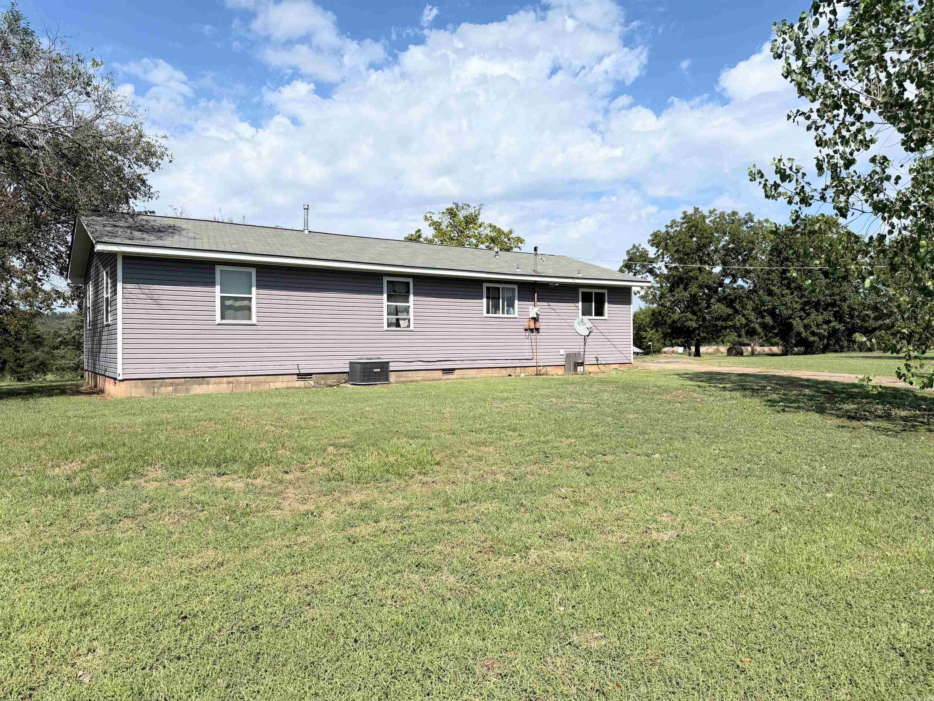 500 Gravel Hill  Altus, AR