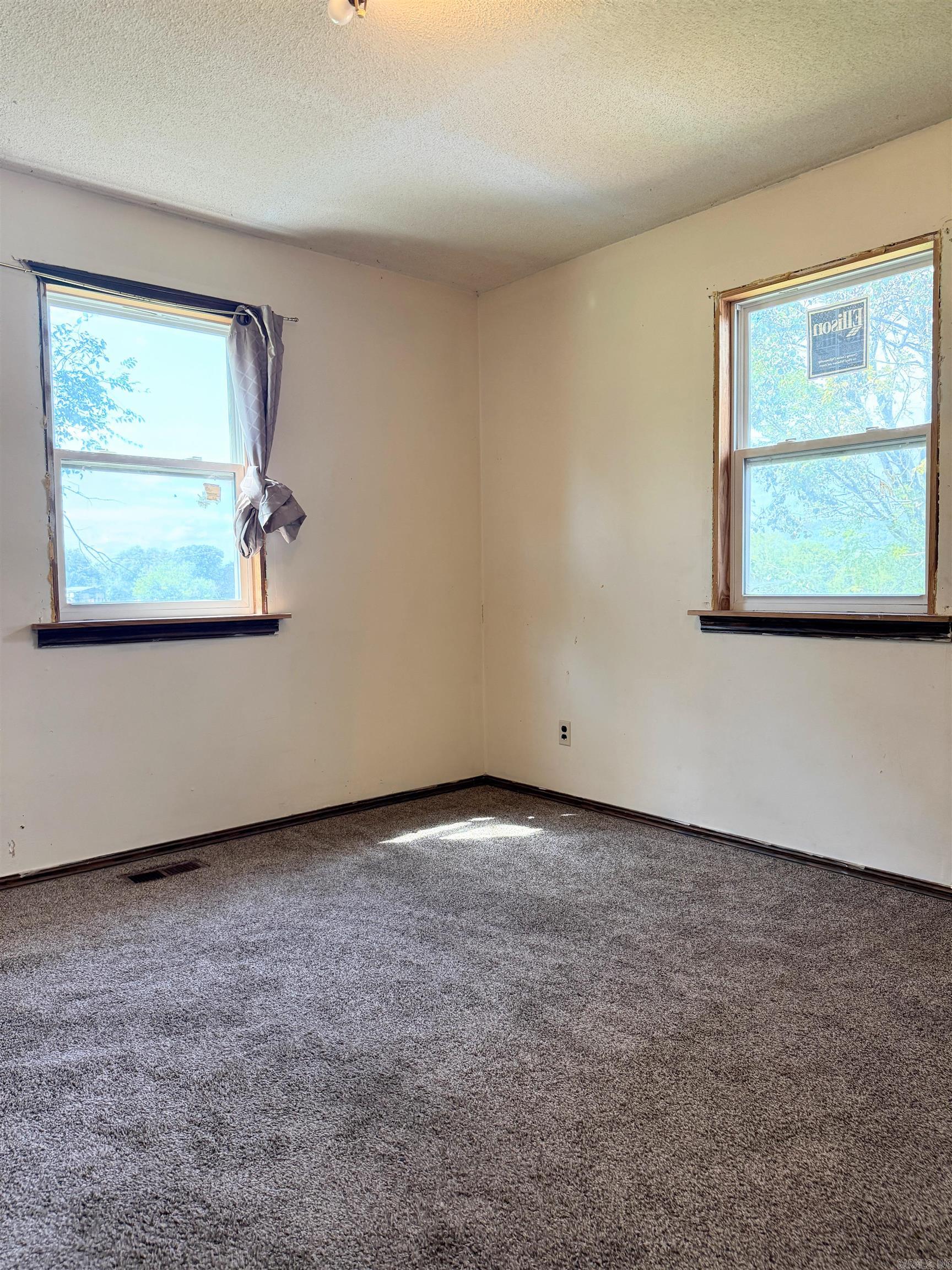 500 Gravel Hill  Altus, AR