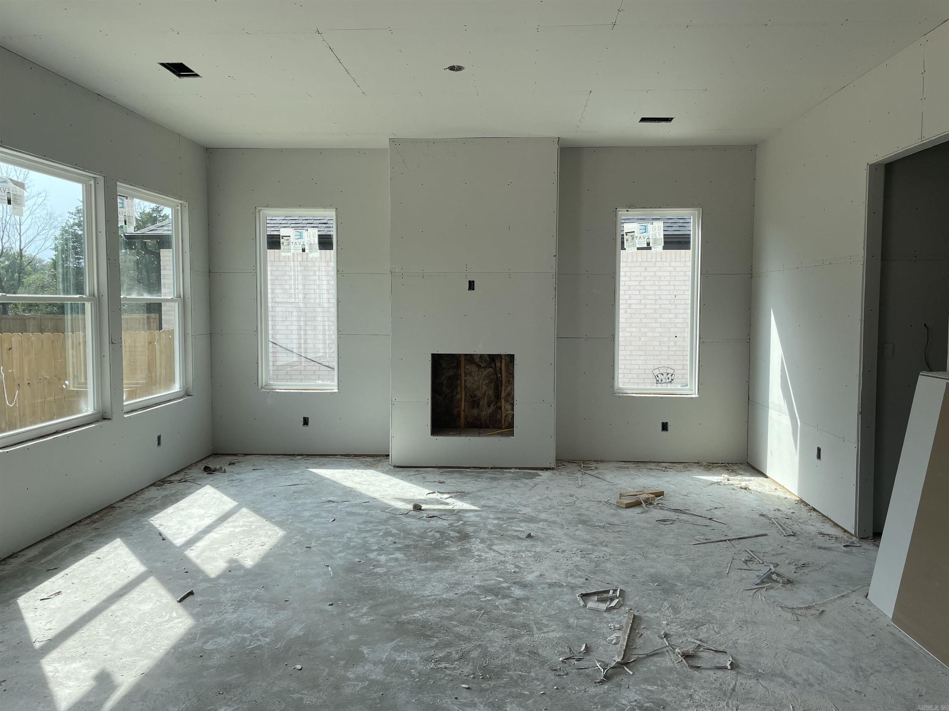 26 Dandelion Drive Greenbrier, AR 72058