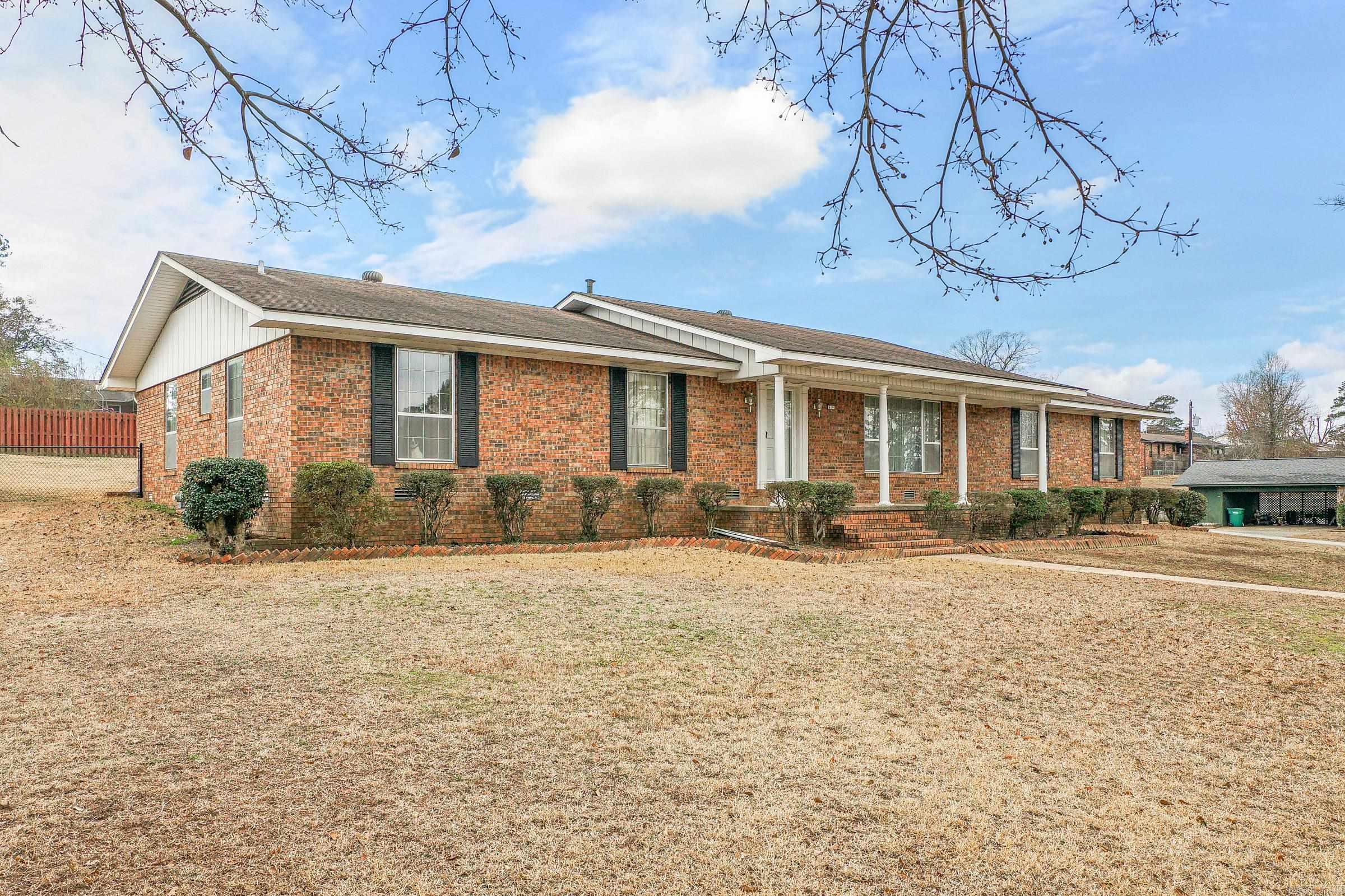 919 Park Street Nashville, AR 71852