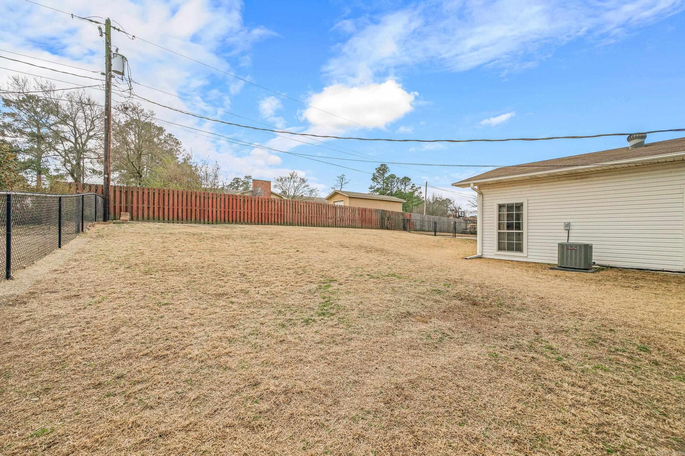 919 Park Street Nashville, AR 71852