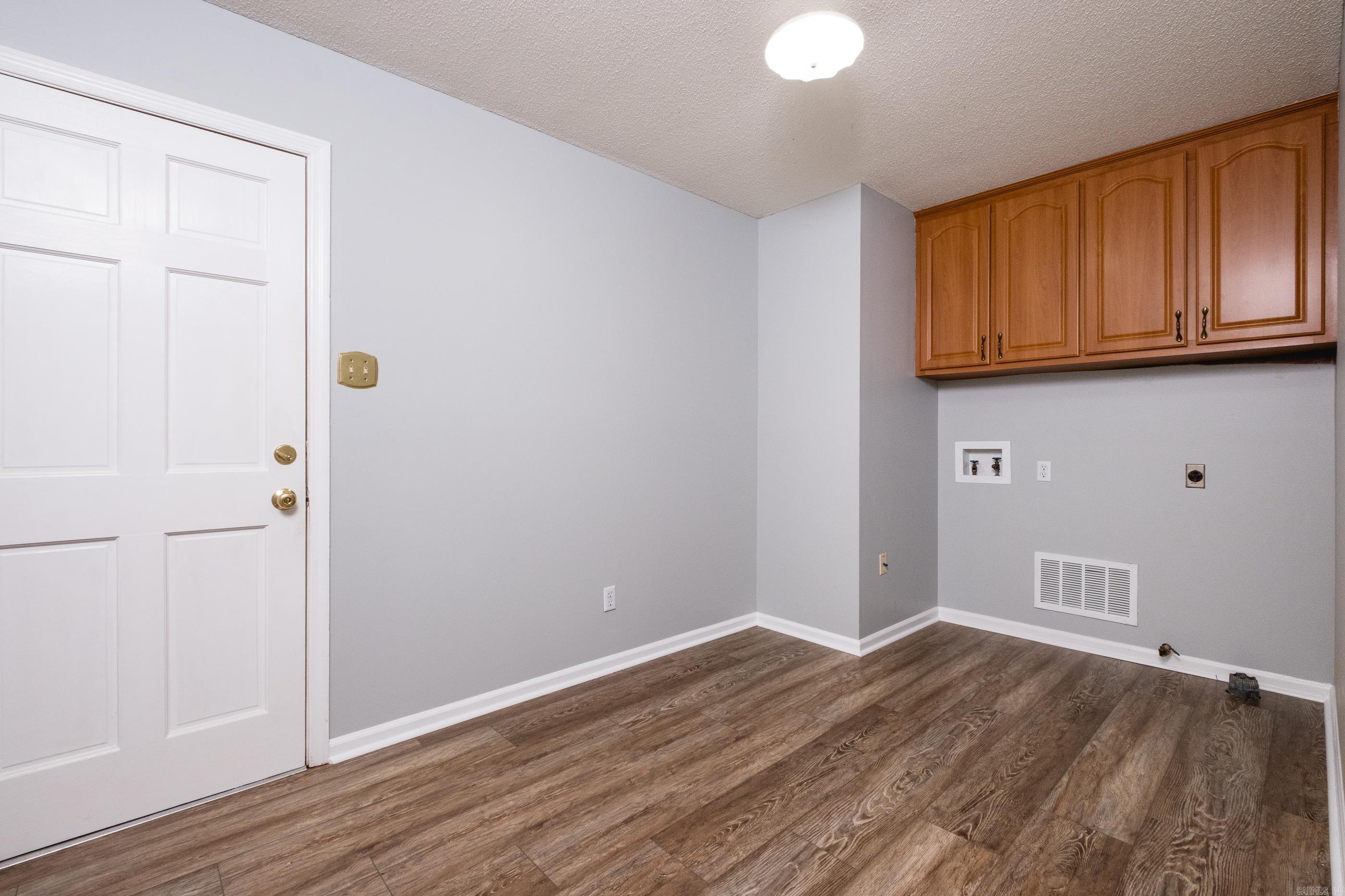 2 Wellington  Little Rock, AR