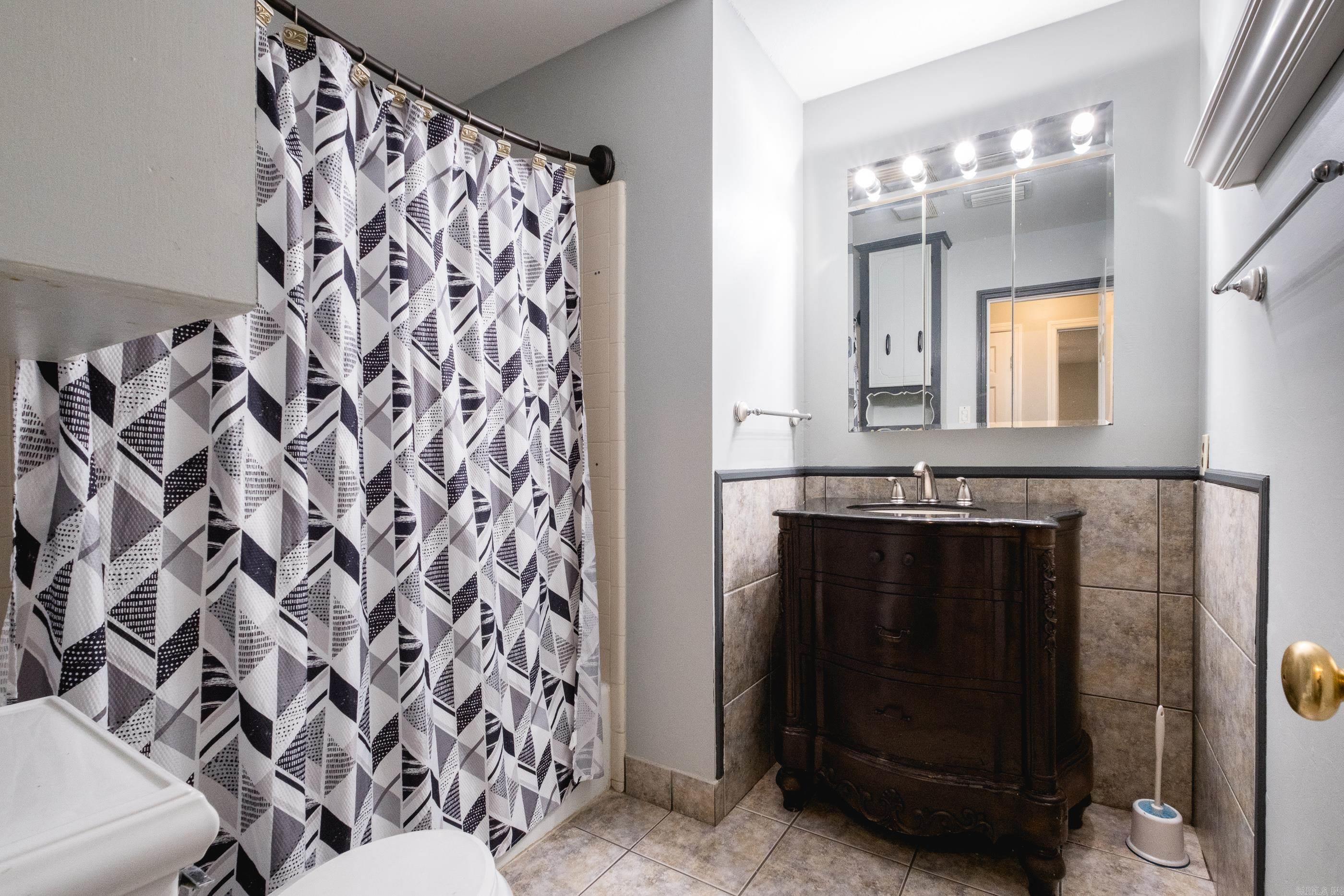 2 Wellington  Little Rock, AR