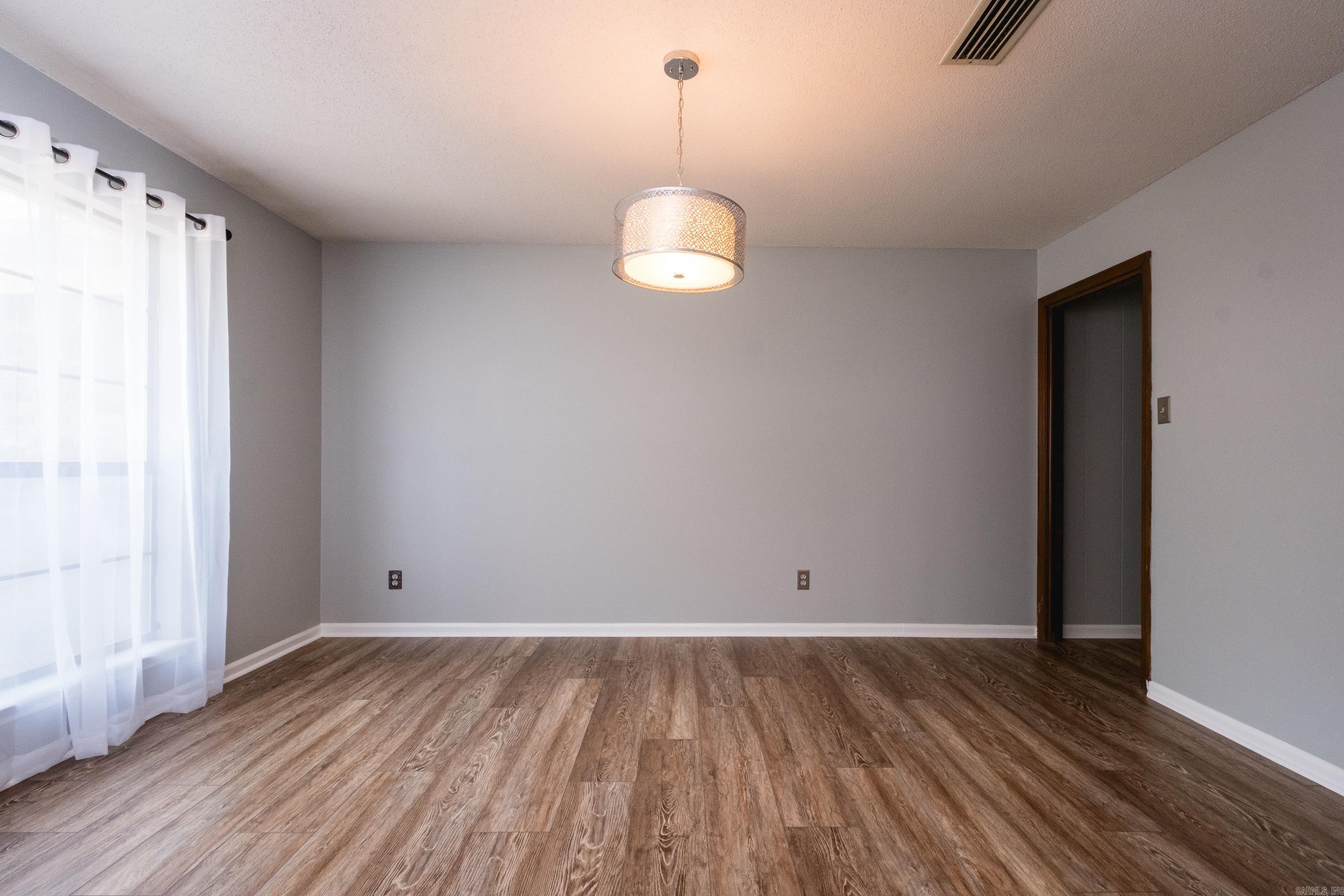 2 Wellington  Little Rock, AR