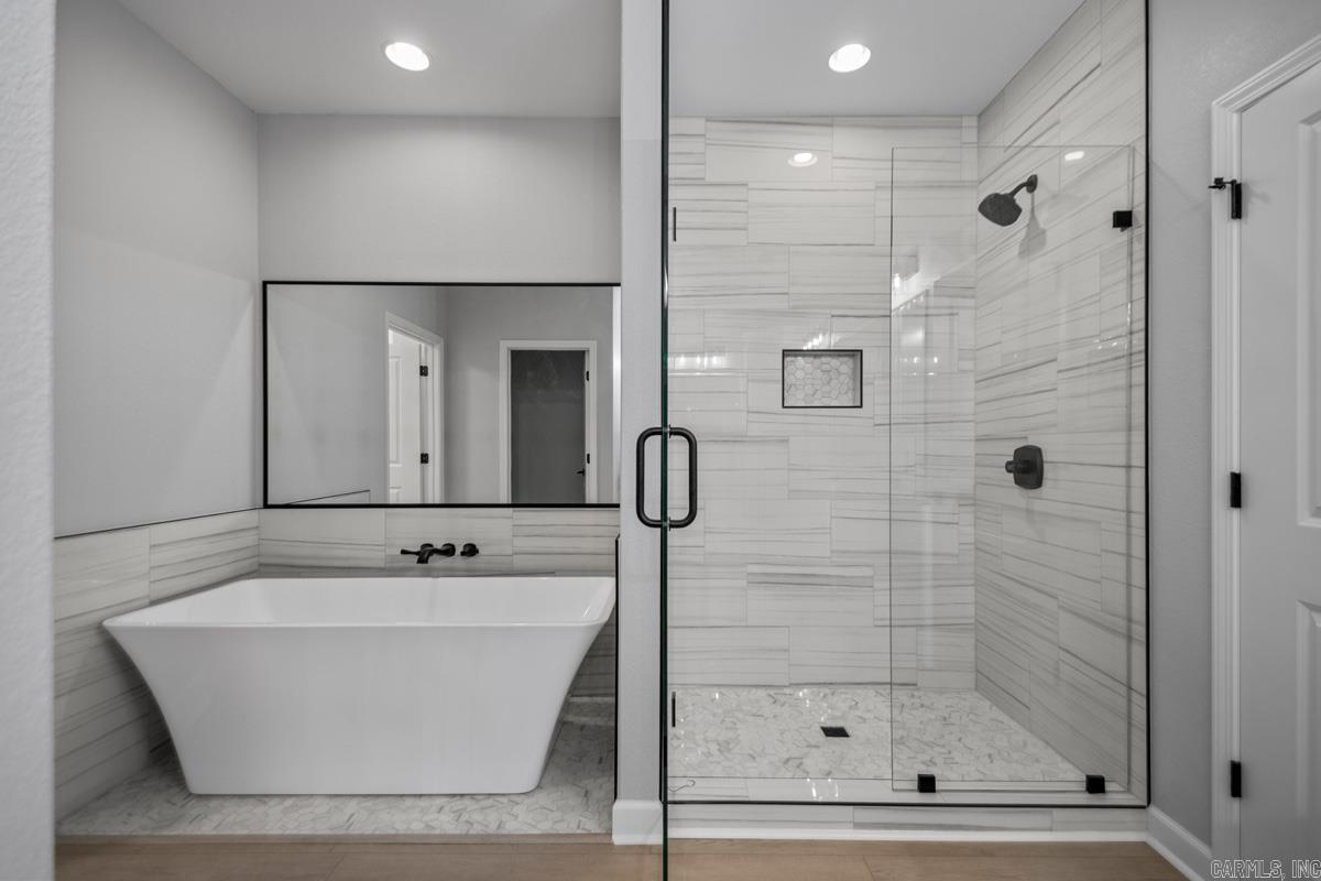 1001 Duke Drive Bauxite, AR 72011