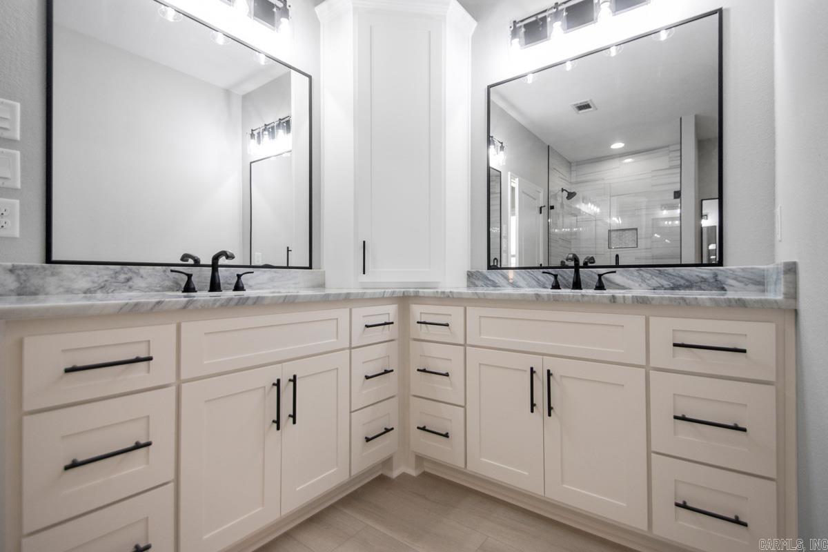 1001 Duke Drive Bauxite, AR 72011