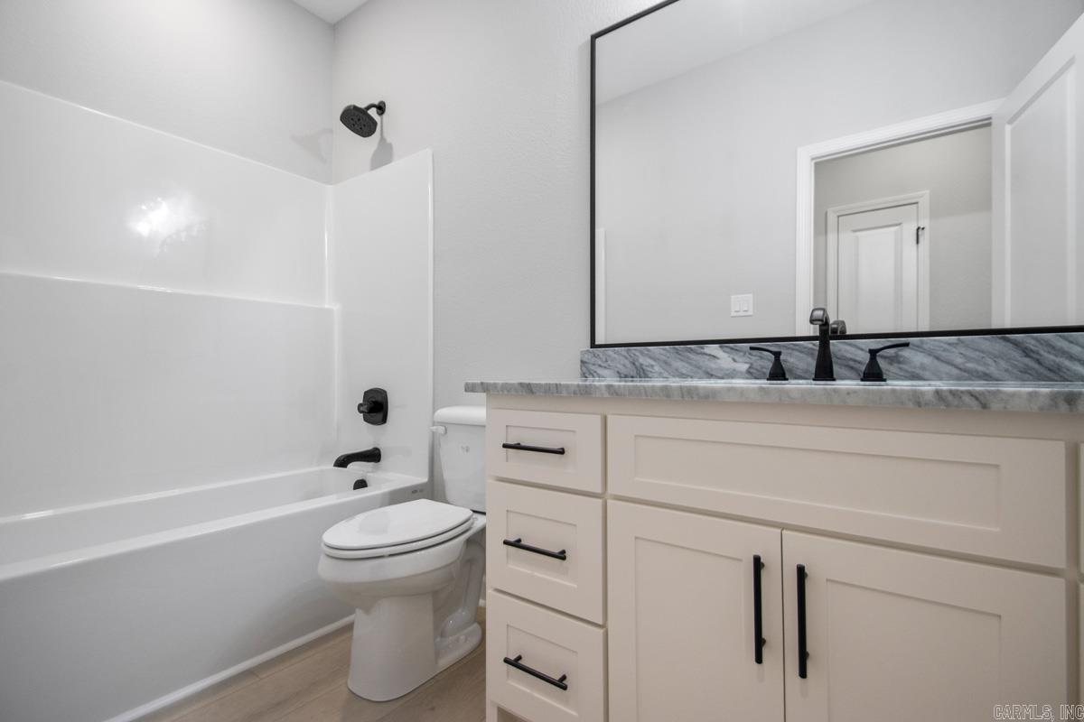 1001 Duke Drive Bauxite, AR 72011