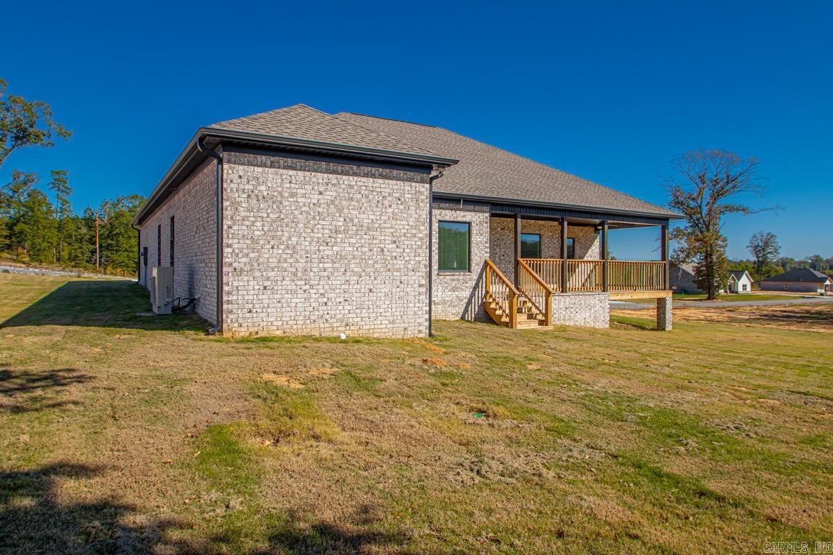 1001 Duke Drive Bauxite, AR 72011