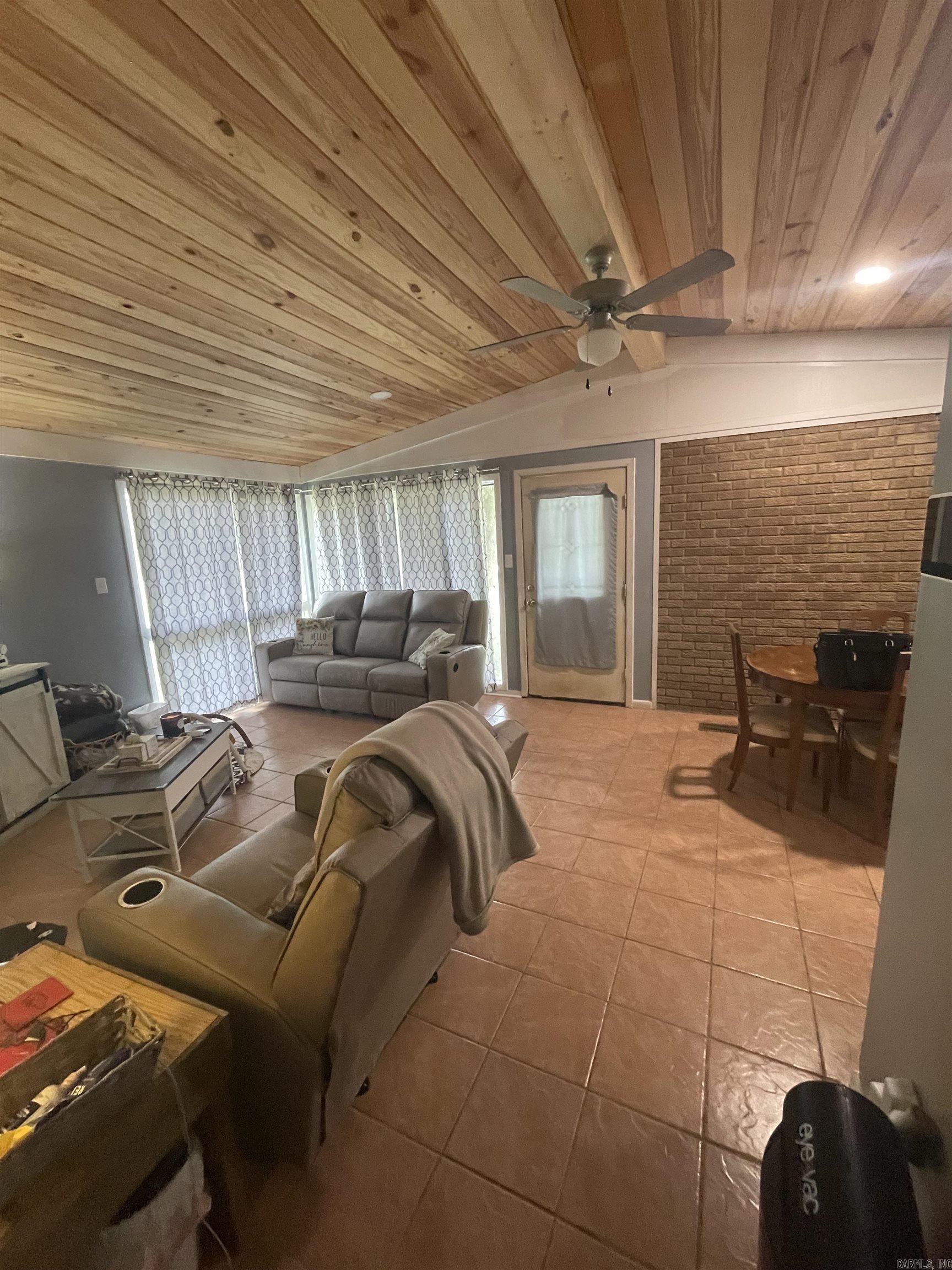 1011 Hilltop  Wynne, AR