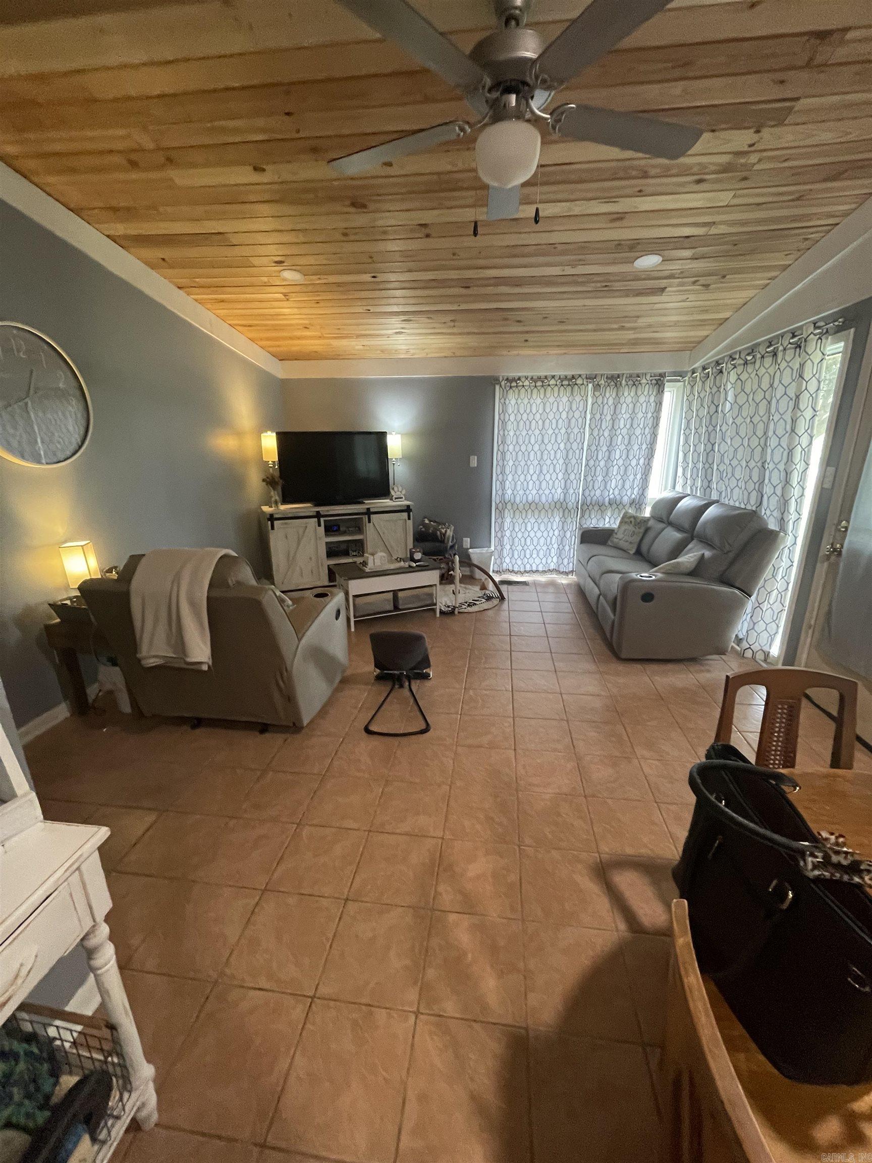 1011 Hilltop  Wynne, AR