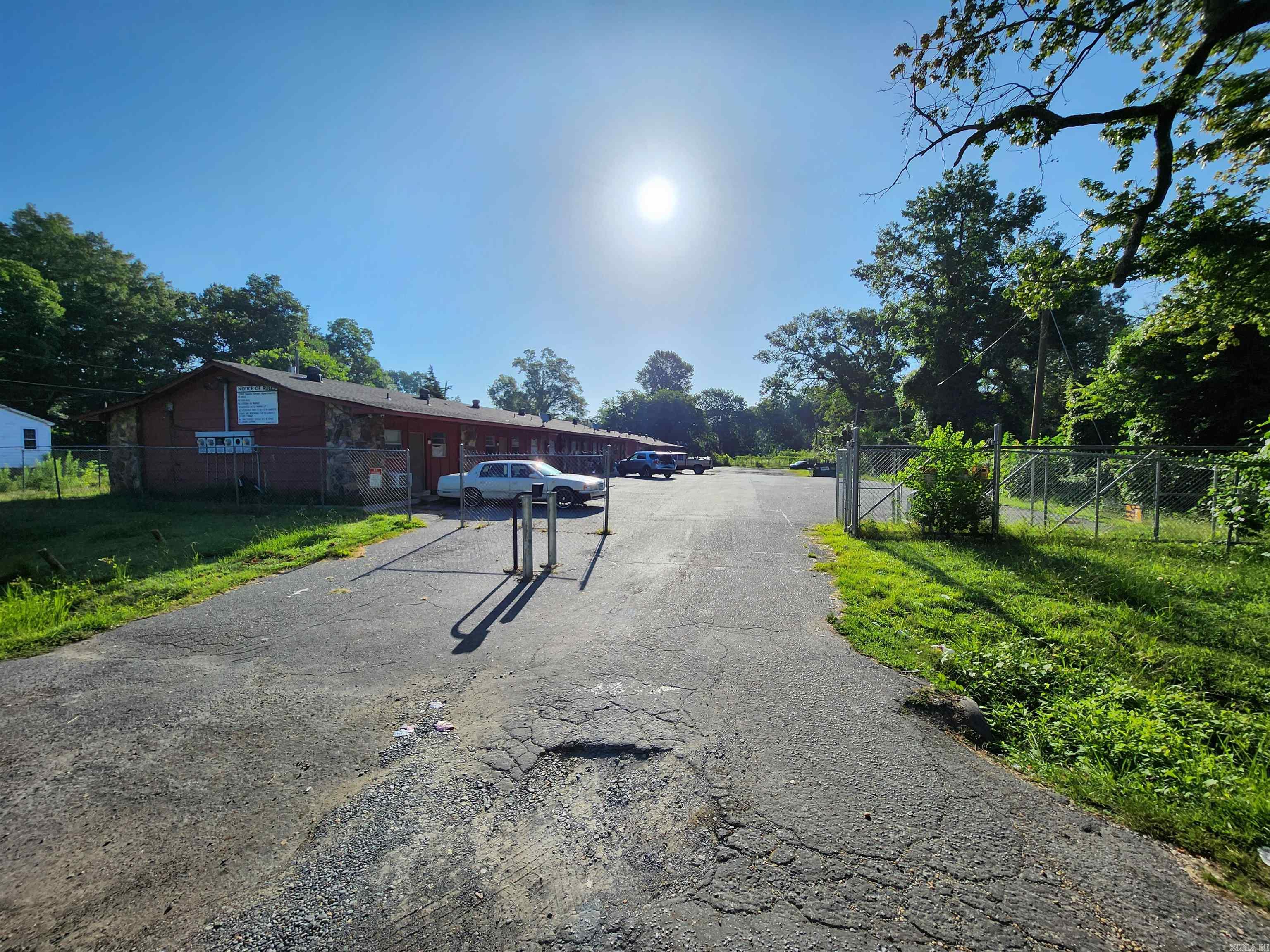 2103 S Beech  Pine Bluff, AR