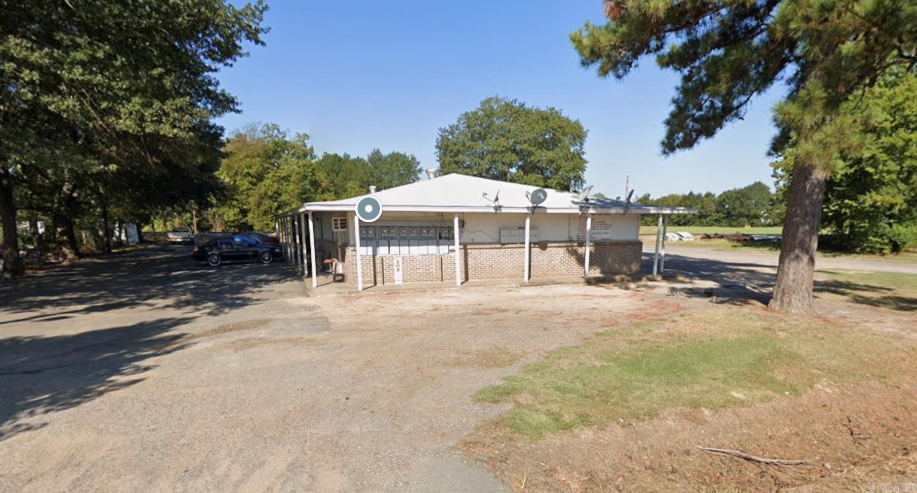 2202 W 10TH  Pine Bluff, AR