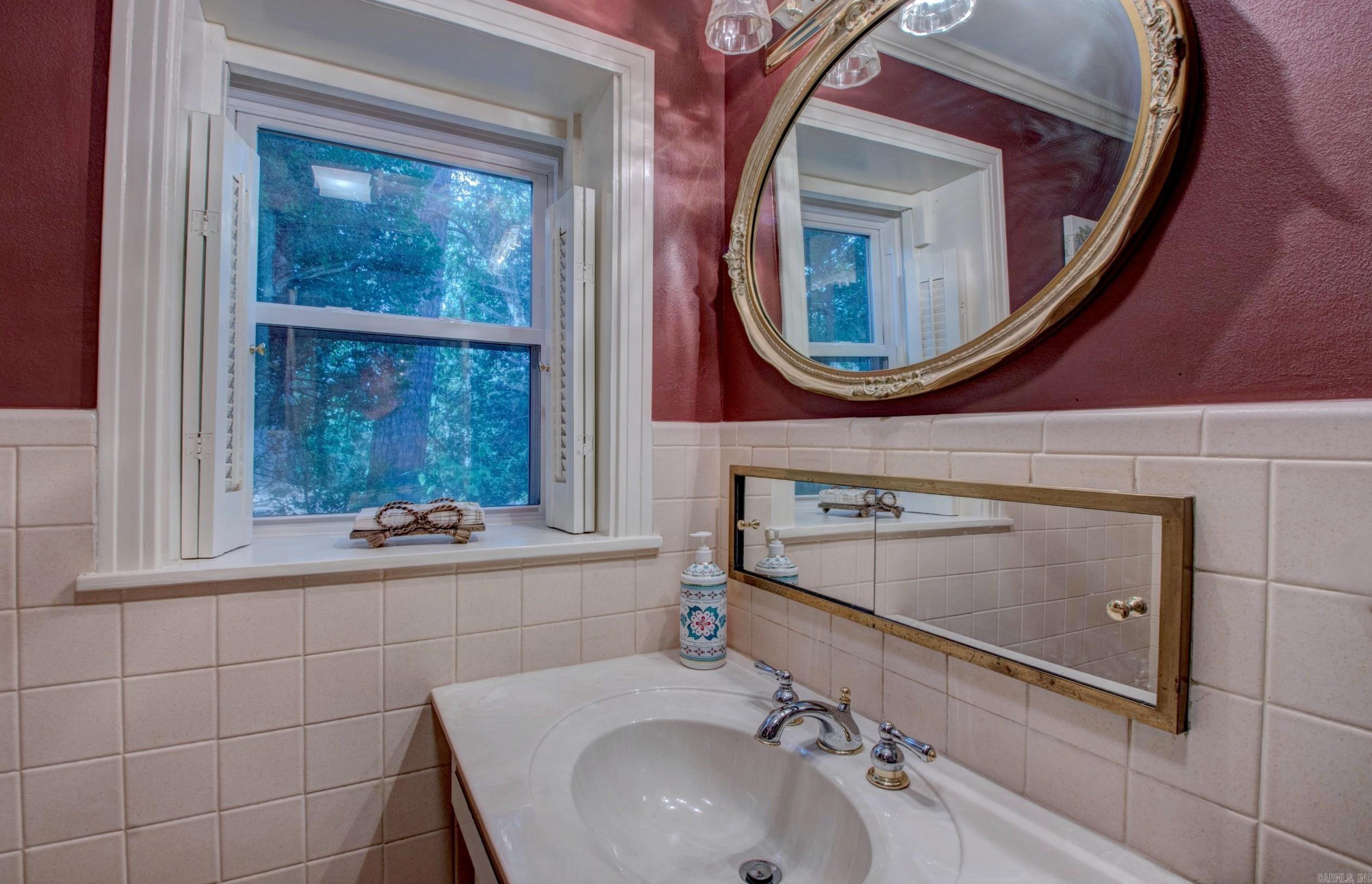 109 Winnwood Road Little Rock, AR 72207