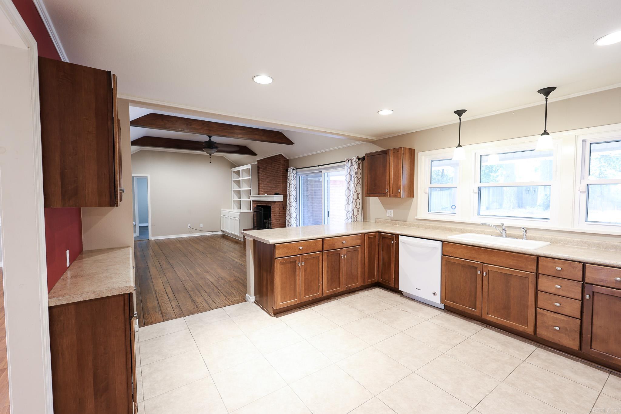 1401 W Cedar El Dorado, AR 71730