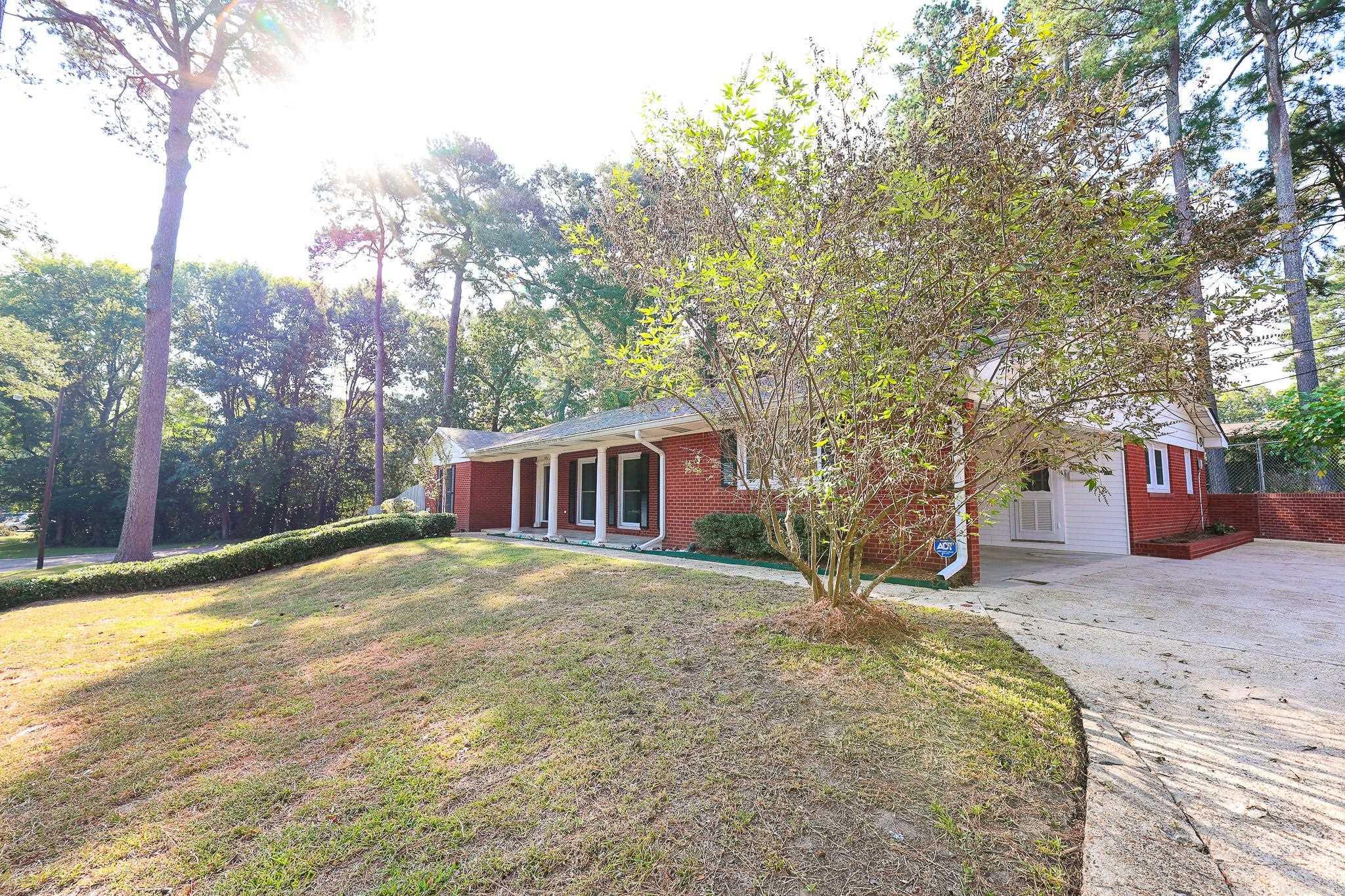 1401 W Cedar El Dorado, AR 71730