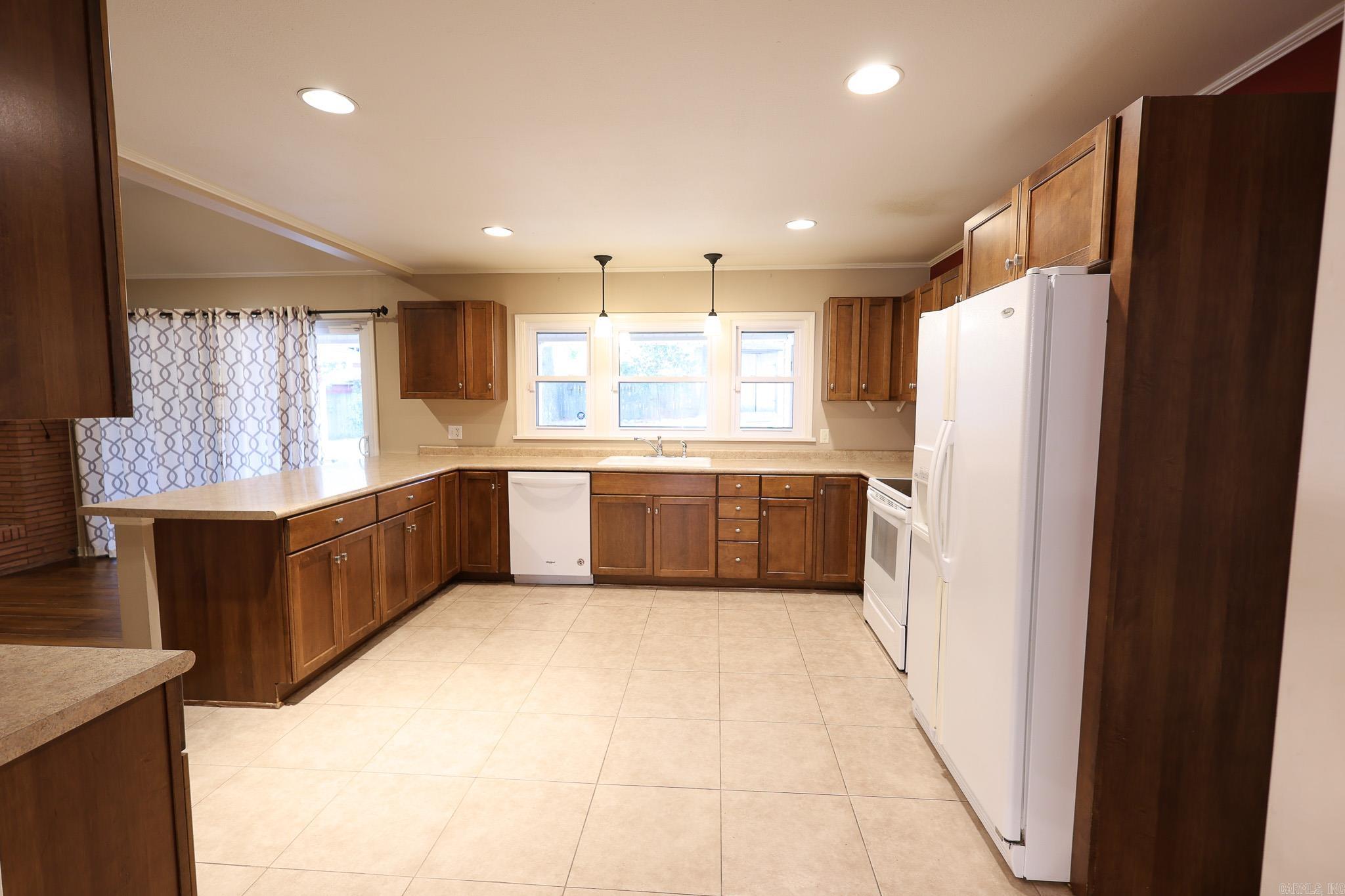 1401 W Cedar El Dorado, AR 71730