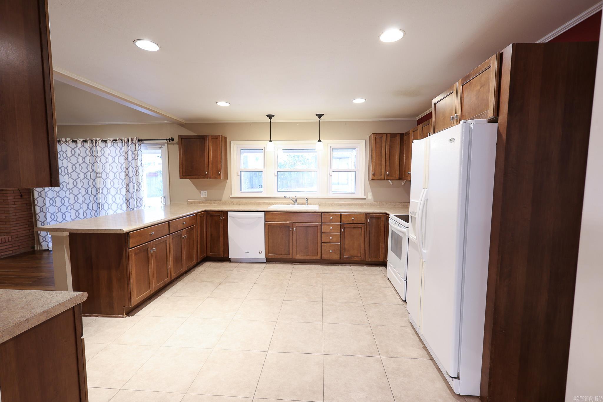 1401 W Cedar El Dorado, AR 71730