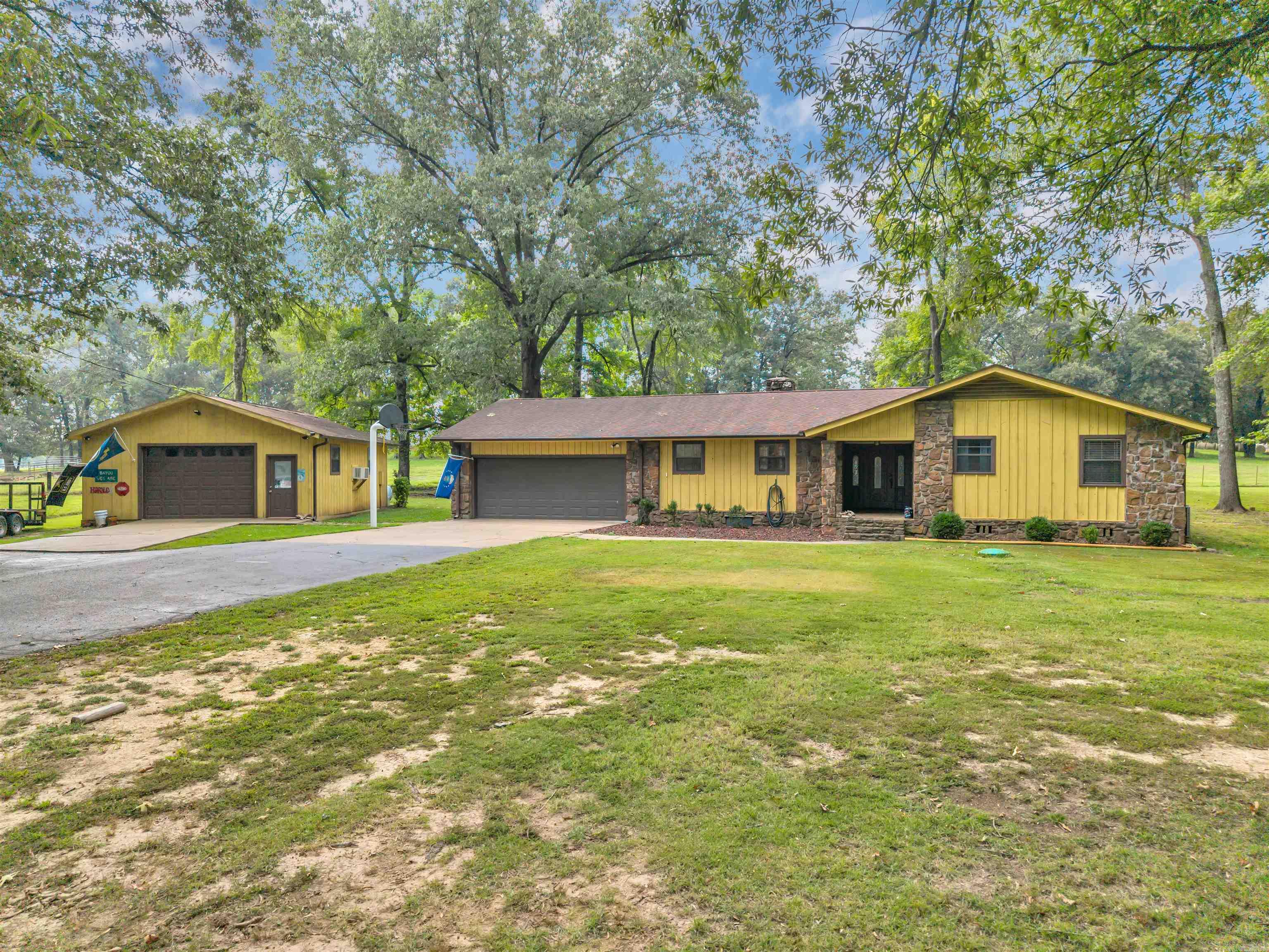 222 Riverview Road Oppelo, AR 72110