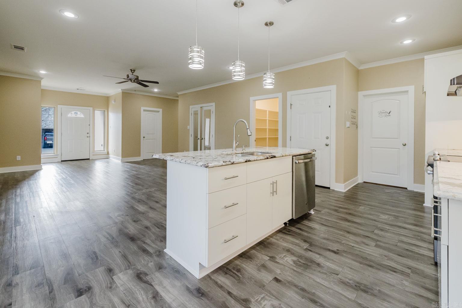 3458 Garden Club Dr Bryant, AR 72022