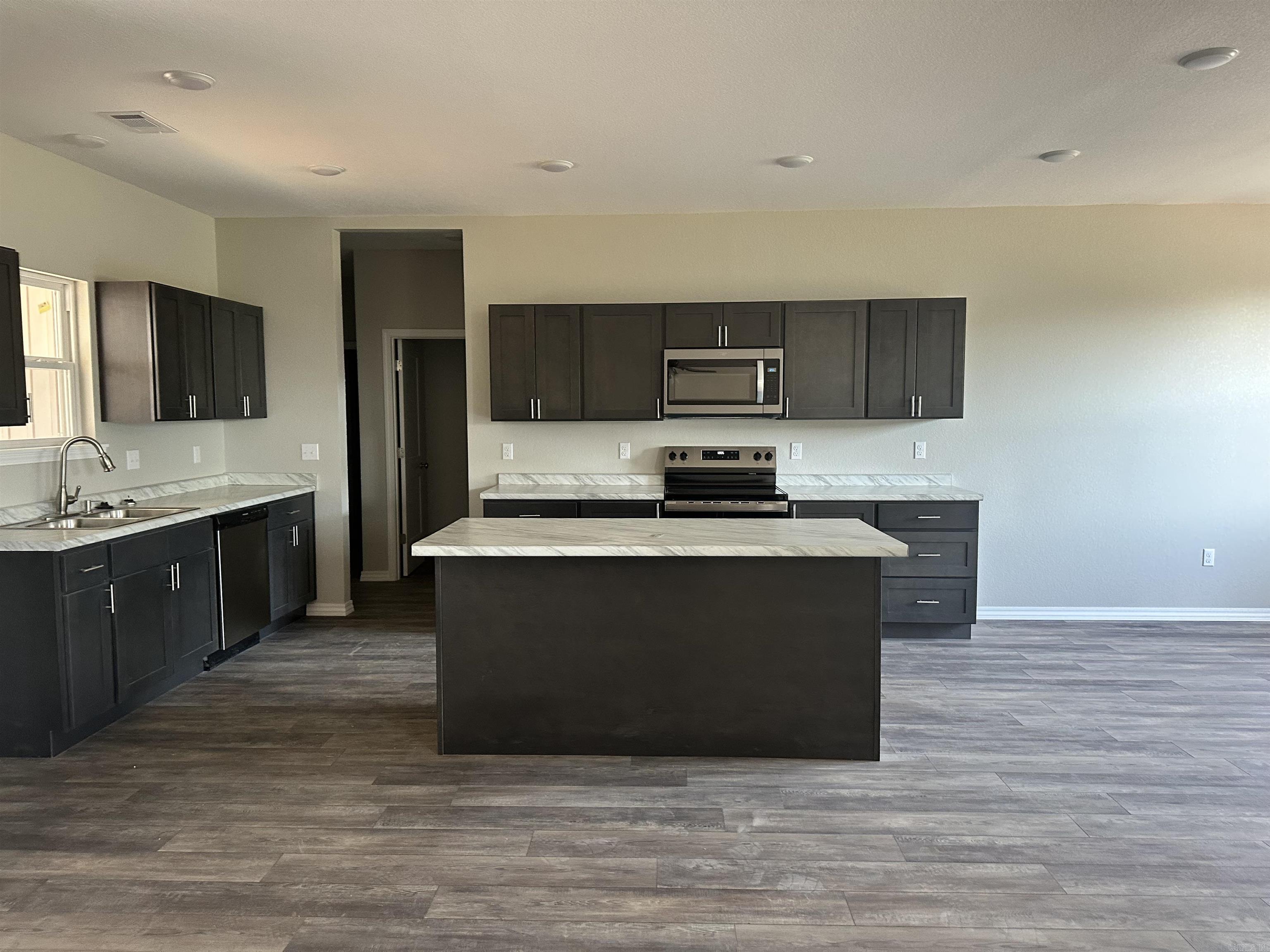 1140 E Gum St Street Russellville, AR 72802