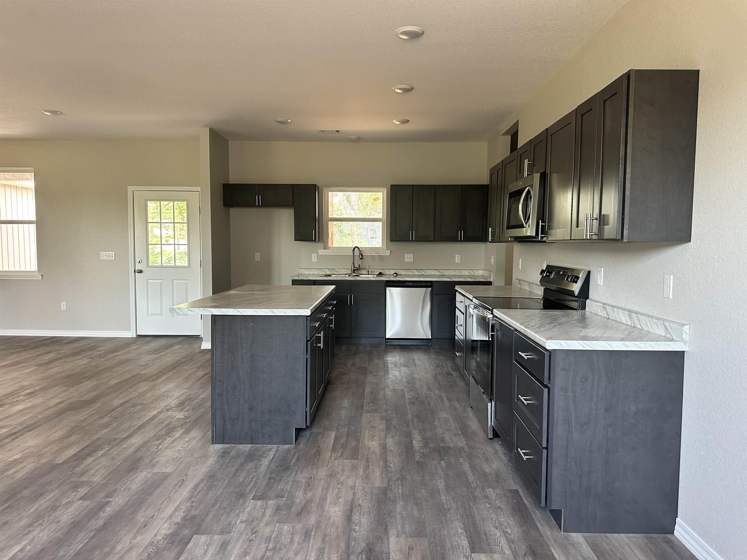 1140 E Gum St Street Russellville, AR 72802